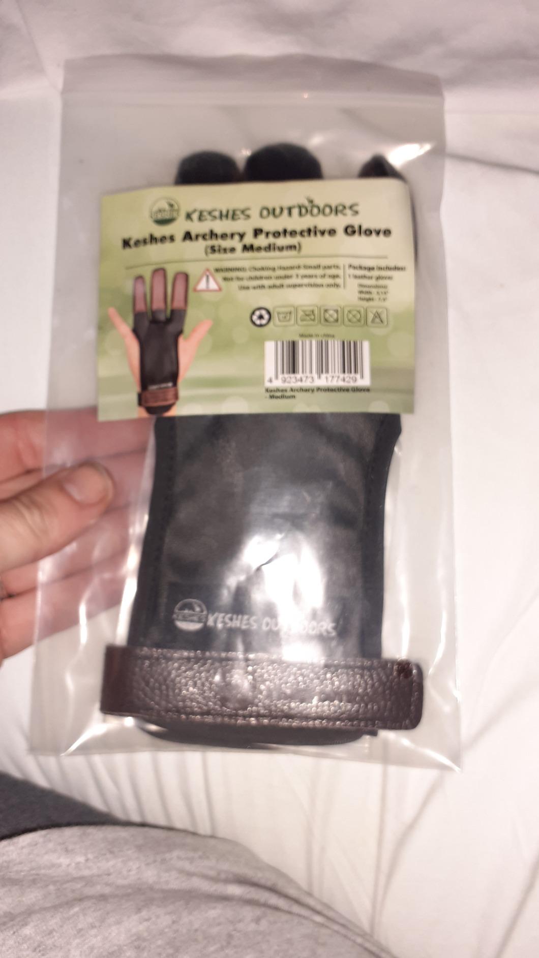 Archery Glove - Three Finger Tab with Durable Leather Finger Protector for Recurve & Longbow Bows - Comfortable Guard for Men, Women, & Youth - Ideal for Archery Hunting & Target Practice customer photo 2