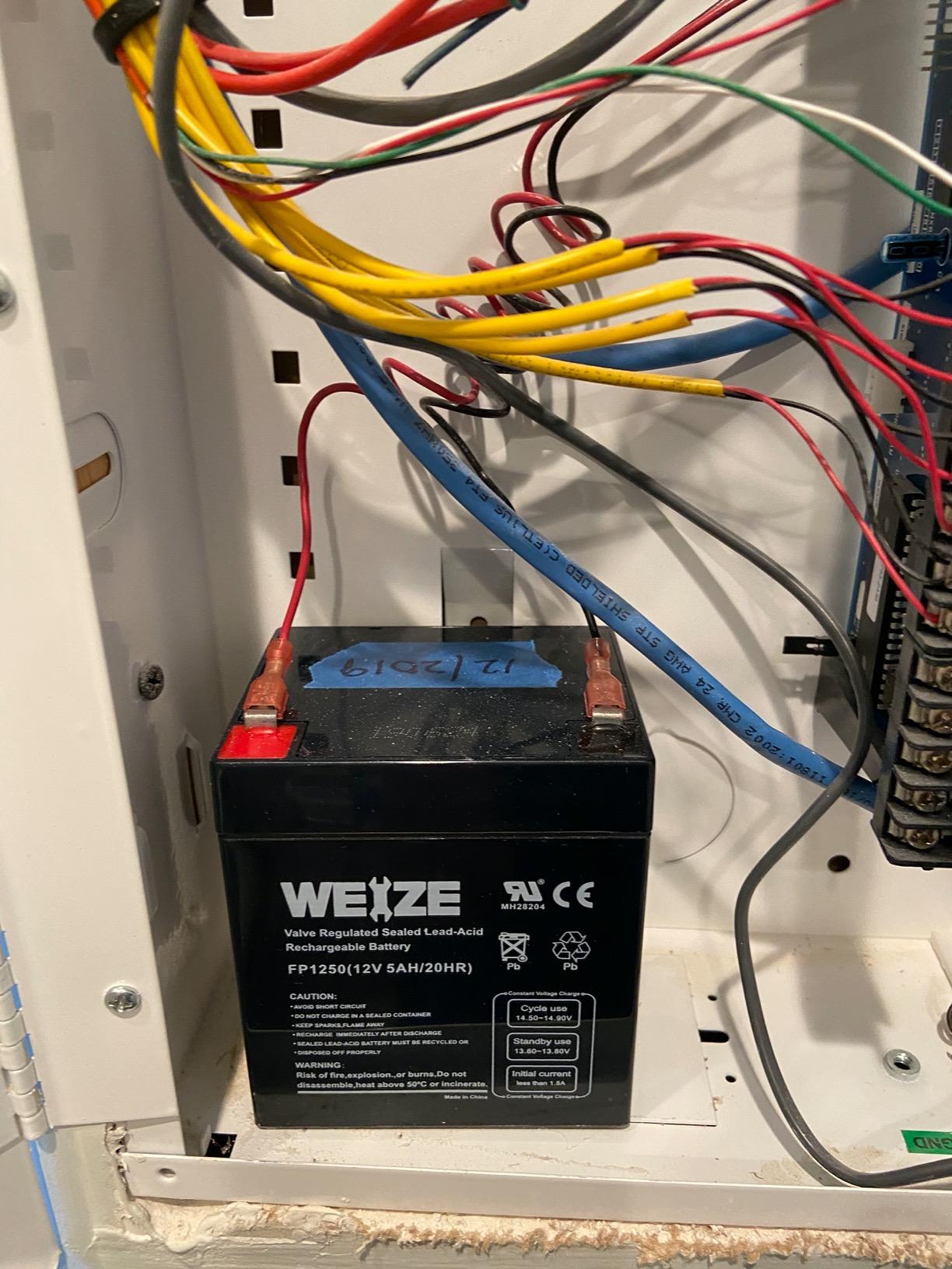 Weize Deep Cycle AGM 12 Volt 100Ah Battery, Maintenance-Free, 3% Self-Discharge Rate, 1150A Max Discharge Current, Perfect for RV, Solar, Trolling Motor, Wind, Marine, Camping and Off-Grid System customer photo 1