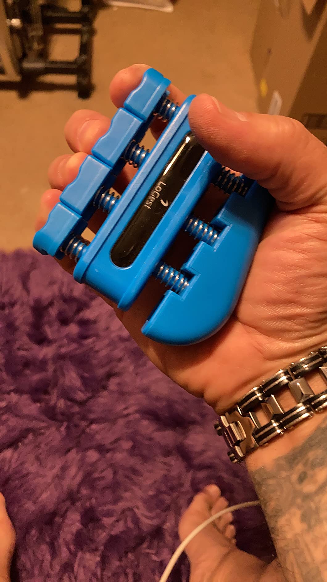 Logest Finger Strengthener - Finger Exerciser for Forearm and Hand Strengthener - Hand Grip Workout Equipment for Musician, Rock Climbing and Therapy customer photo 1