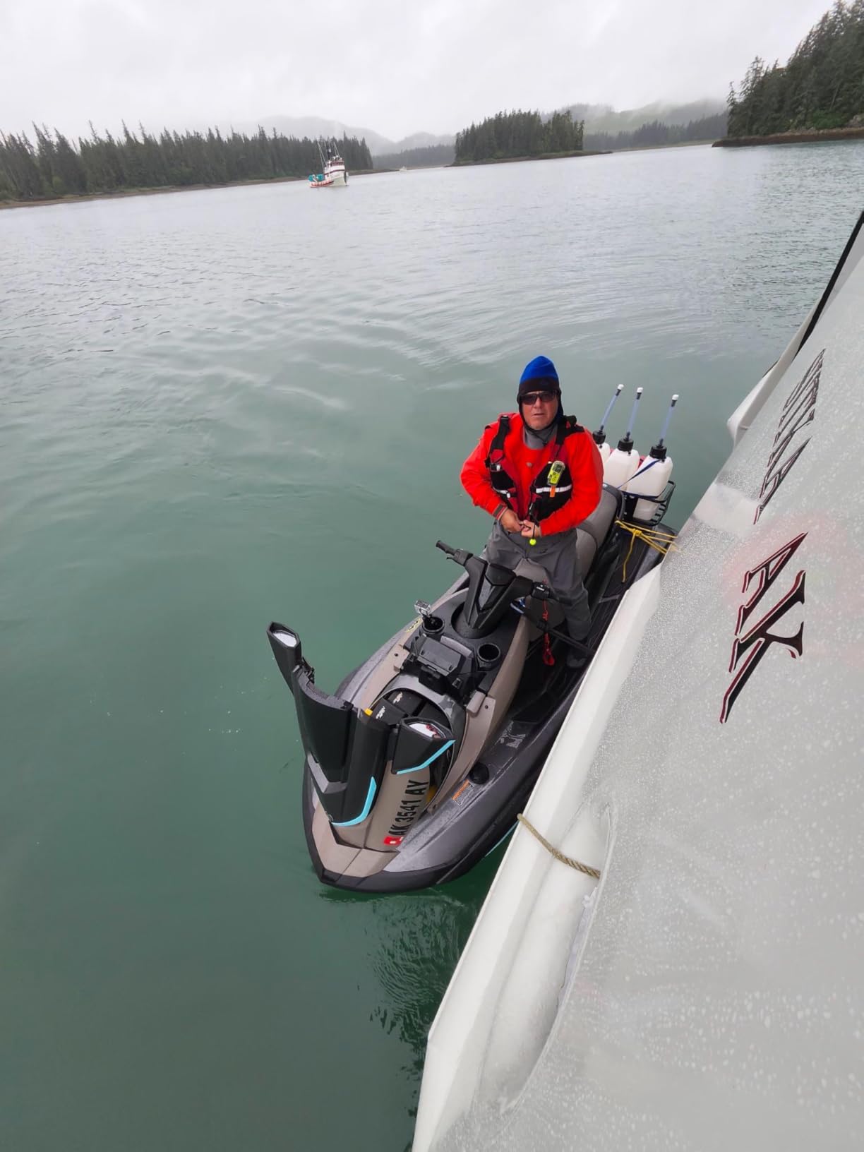 ACR ResQLink 400 PLB - Satellite SOS GPS Personal Locator Beacon - 2921 | Global SOS Distress Beacon - Alerts Search & Rescue for Outdoor Safety, Hiking, Boating & Aviation, No Subscription customer photo 1