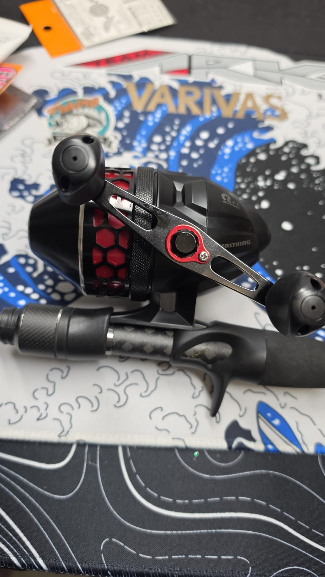 KastKing Brutus Spincast Fishing Reel,Easy to Use Push Button Casting Design,High Speed 4.0:1 Gear Ratio,5 MaxiDur Ball Bearings, Reversible Handle for Left/Right Retrieve, Includes Monofilament Line customer photo 1