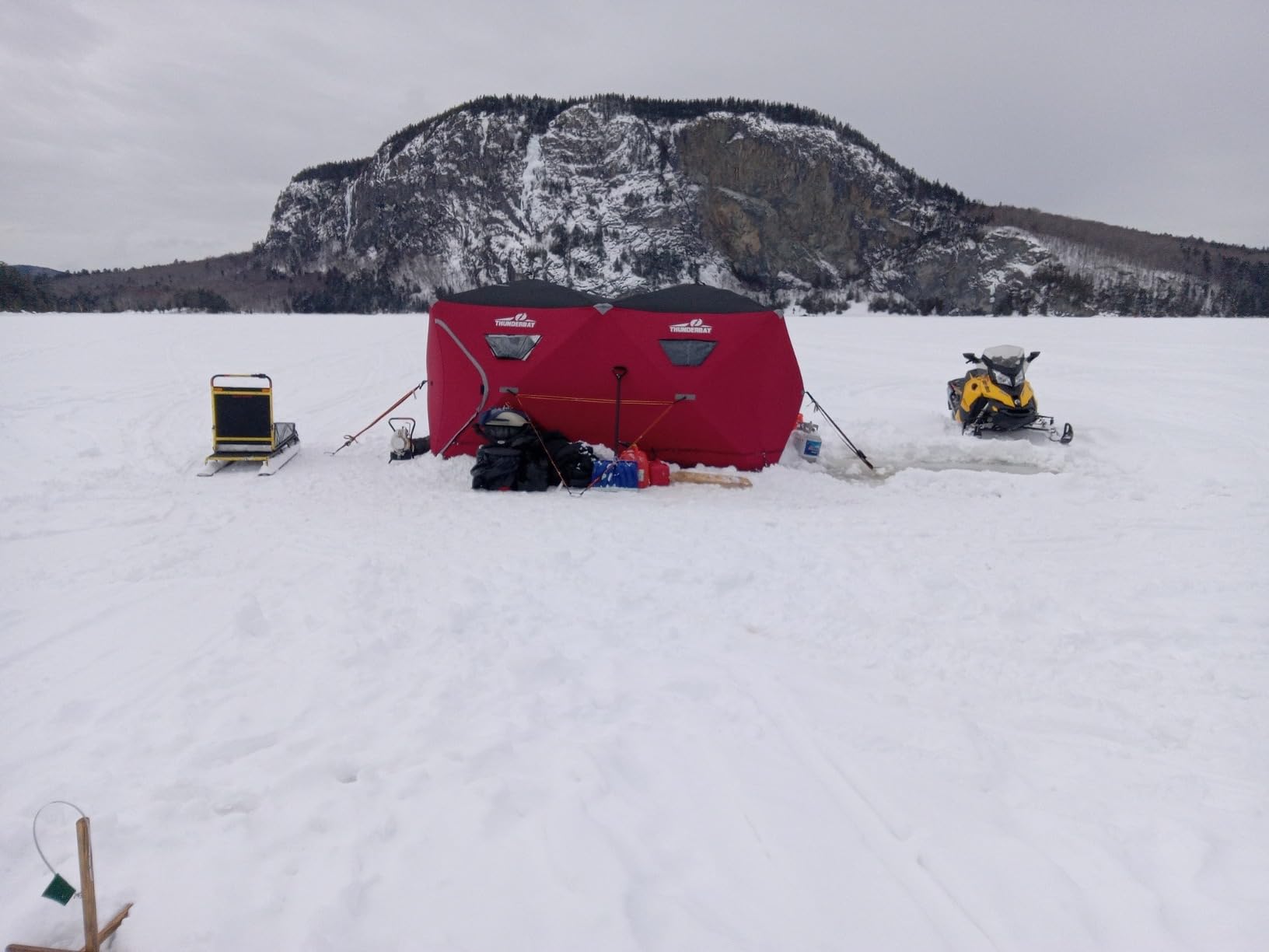 THUNDERBAY Ice Cube Series Pop-Up Hub-Style Ice Fishing Shelter, 68-112 Square Feet of Fishable Area, Portable 6-8 Person Ice Shanty customer photo 2