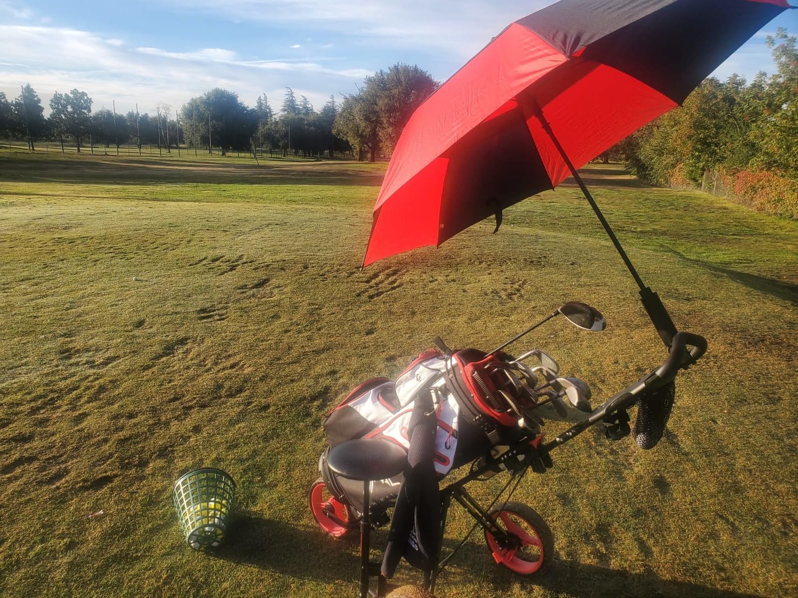MRTLLOA Extra Large Golf Umbrella, 54/62/68/72 Inch Automatic Open, Oversize Double Canopy Vented Windproof Waterproof Sports Umbrellas for Rain customer photo 1