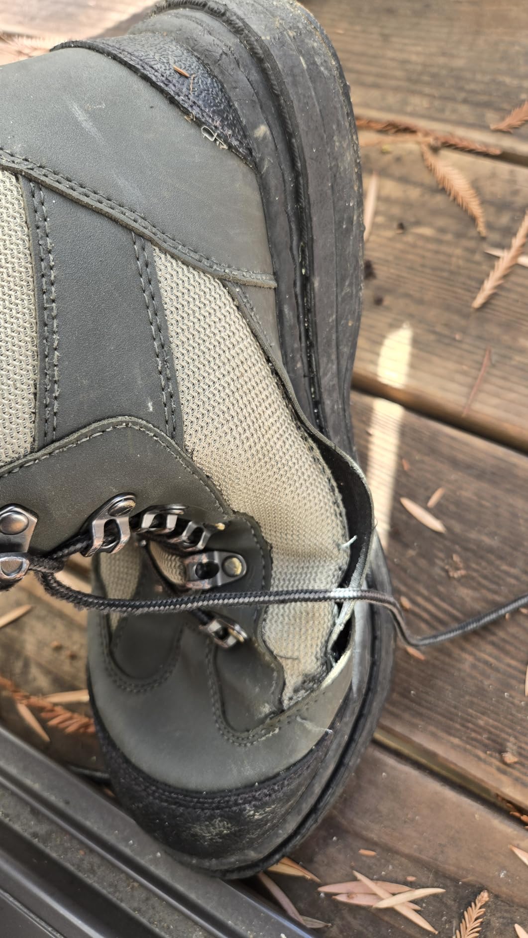 FROGG TOGGS Men's Hellbender Waterproof Fishing Wading Boot - Cleated customer photo 2