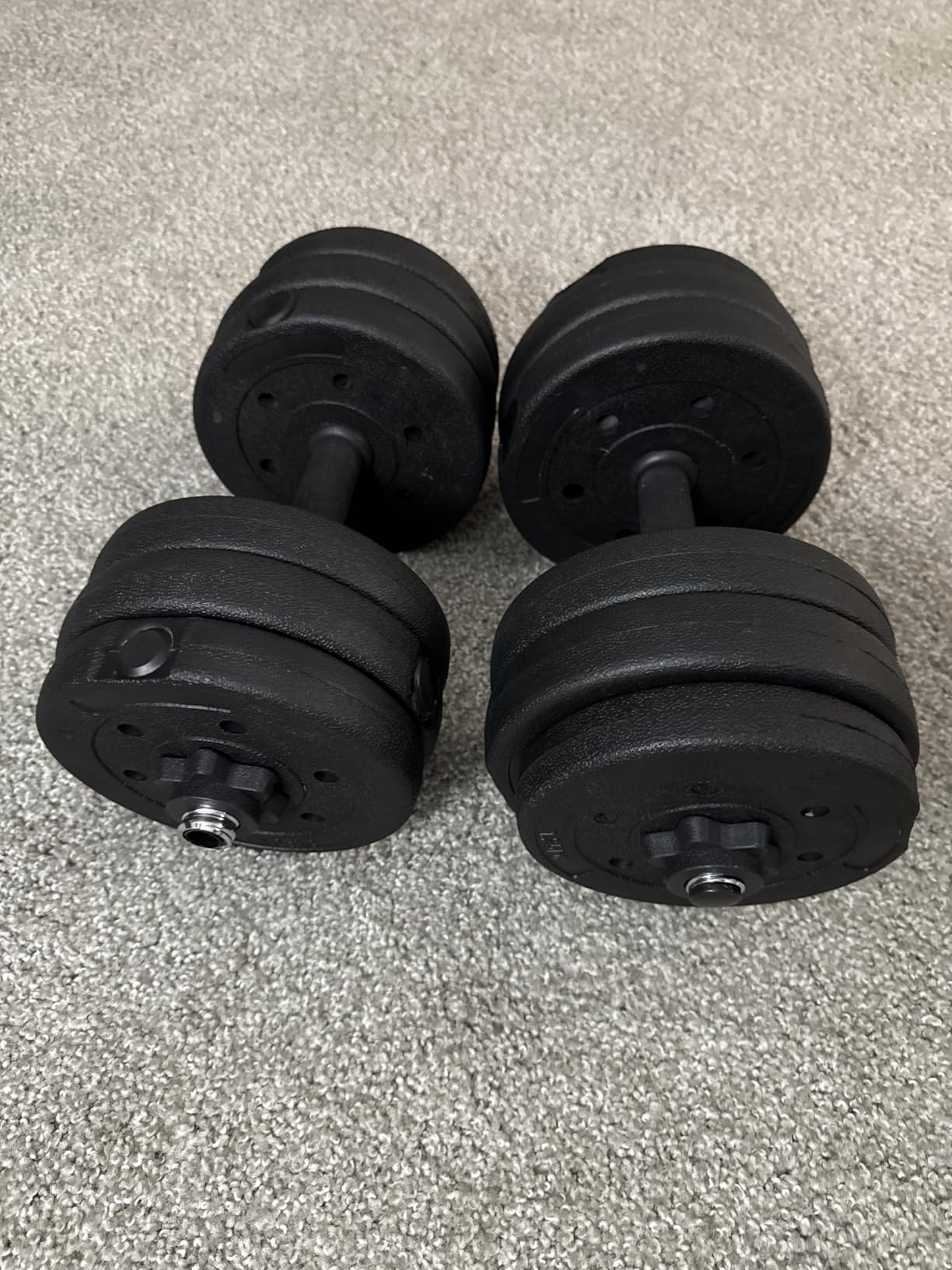 Yaheetech Adjustable Dumbbell Set Free Weights with Spinlock Collars, Black | Concrete-filled plastic plates, iron bar, non-slip grip customer photo 2