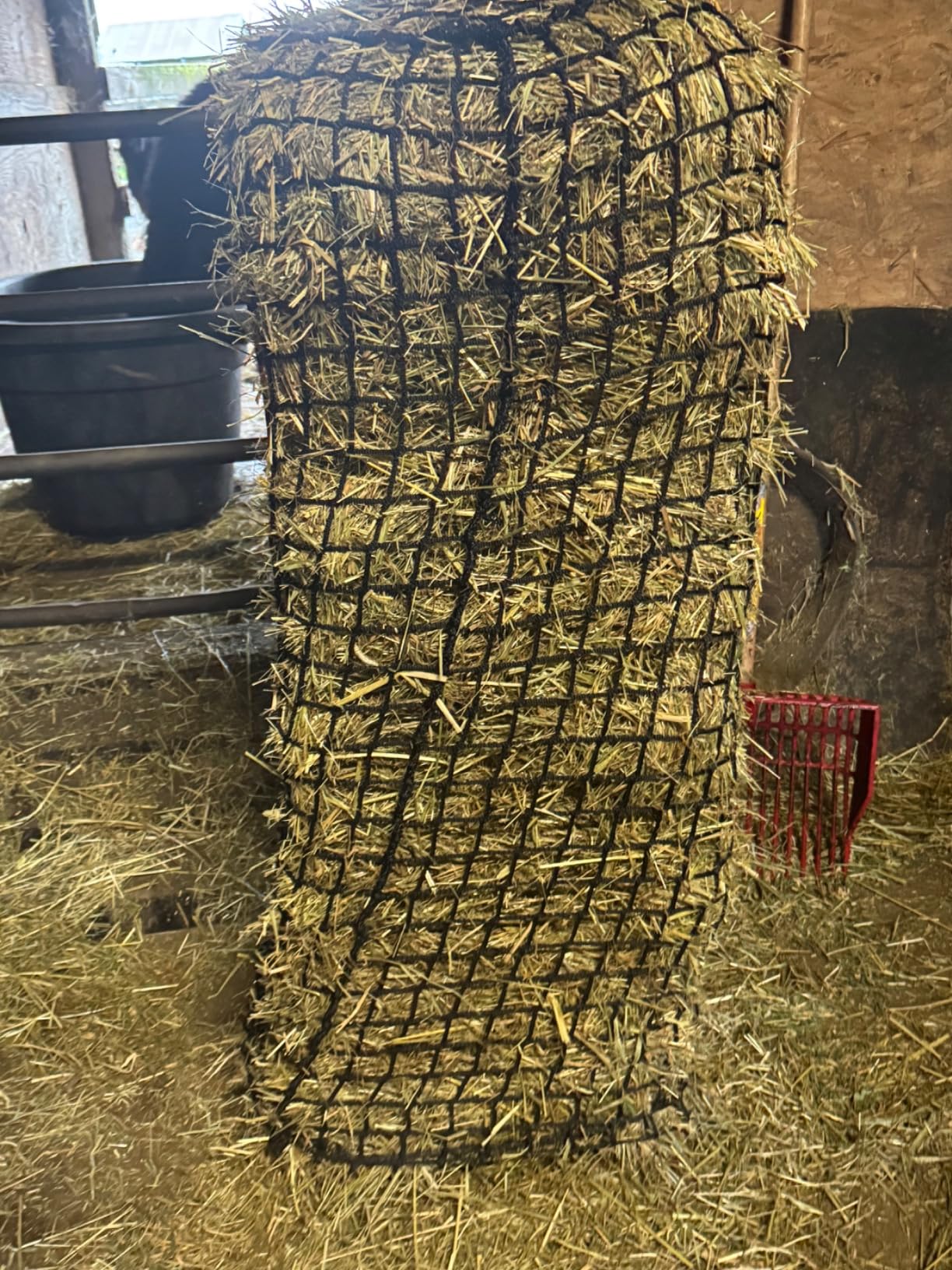 Aoneky Large Hay Net for Horses Slow Feed Horse Feeder Hay Bag 47 Inch Bale Size with Soft Knotless Nylon Mesh Fits Small Square Bales Up to 36x18x18 Inch customer photo 1