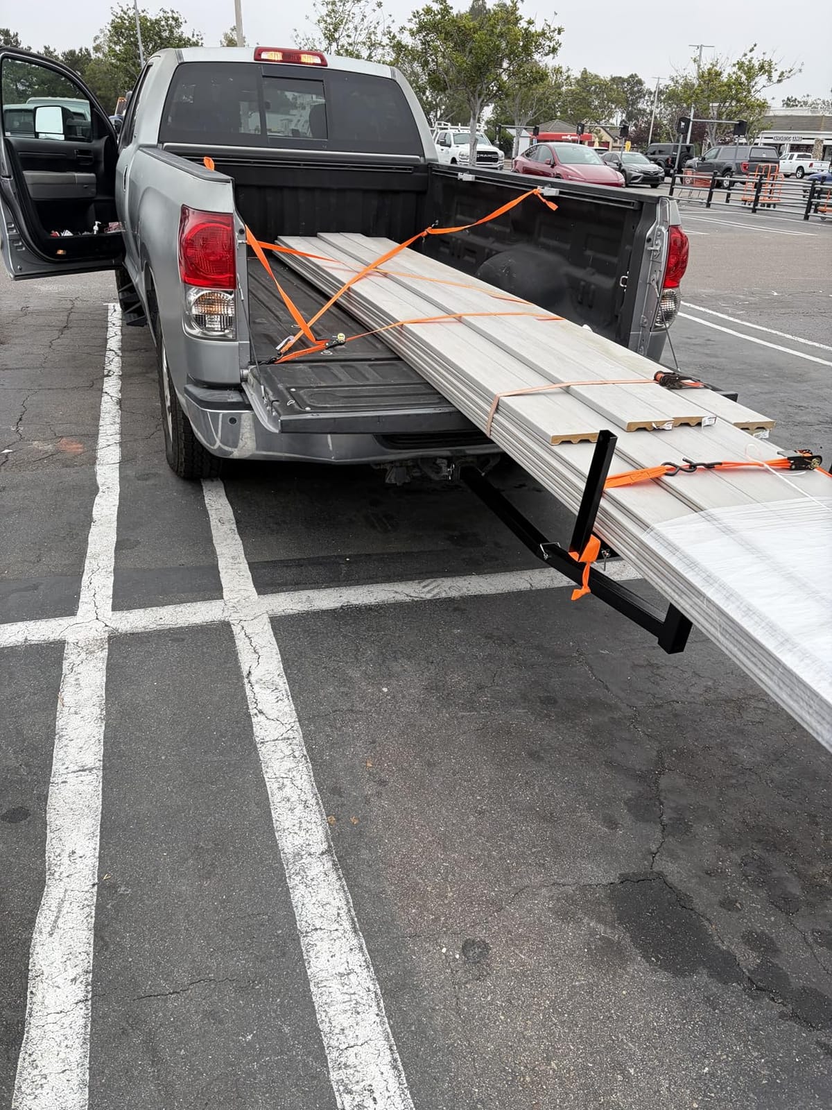 Mockins 750 Lbs Cap Truck Bed Extender Hitch Mount | 2-in-1 All-Weather Steel Canoe Rack & Kayak Trailer with Stabilizer & Straps | Versatile Truck Bed Hitch Extender for Ladders, Pipes, Lumber & More customer photo 1