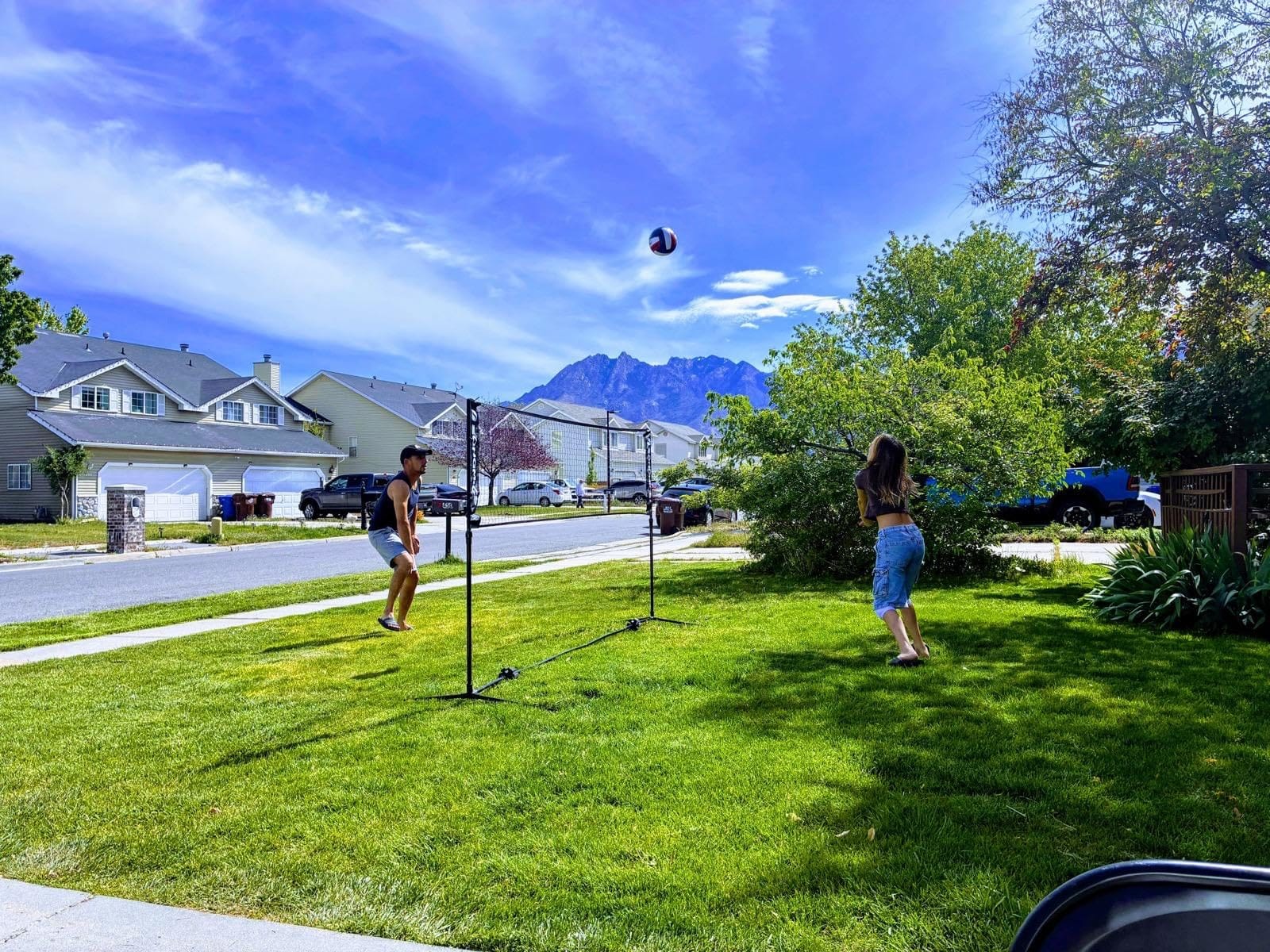 SONGMICS Badminton Net, Height Adjustable Volleyball Net, Pickleball Net for Junior Tennis, Kids, Indoor Outdoor Court, Foldable Nylon Net with Poles 10ft/13ft/16.5ft Wide customer photo 1