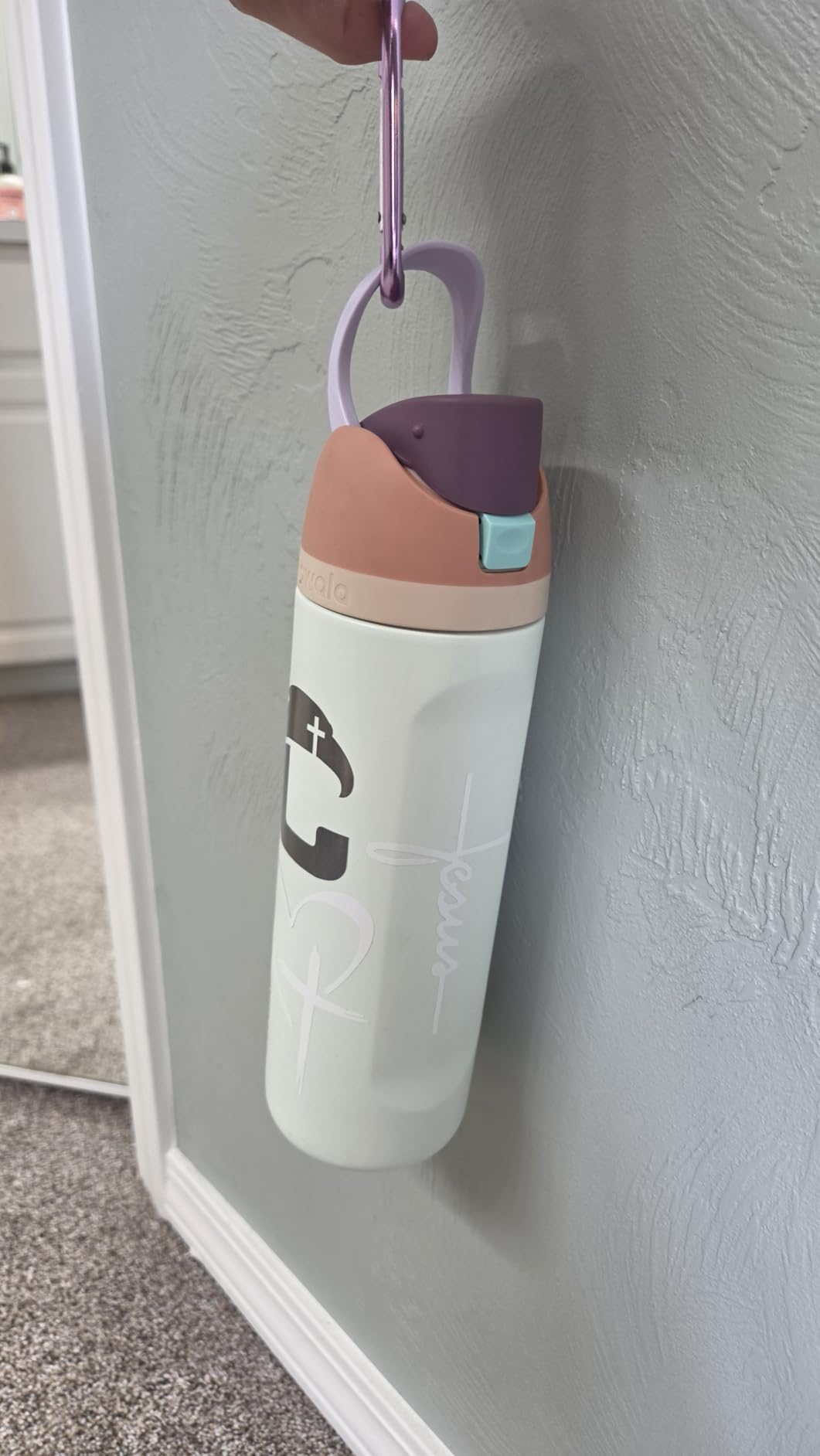 Owala FreeSip Stainless Steel Water Bottle 24 oz Very, Very Dark customer photo 2