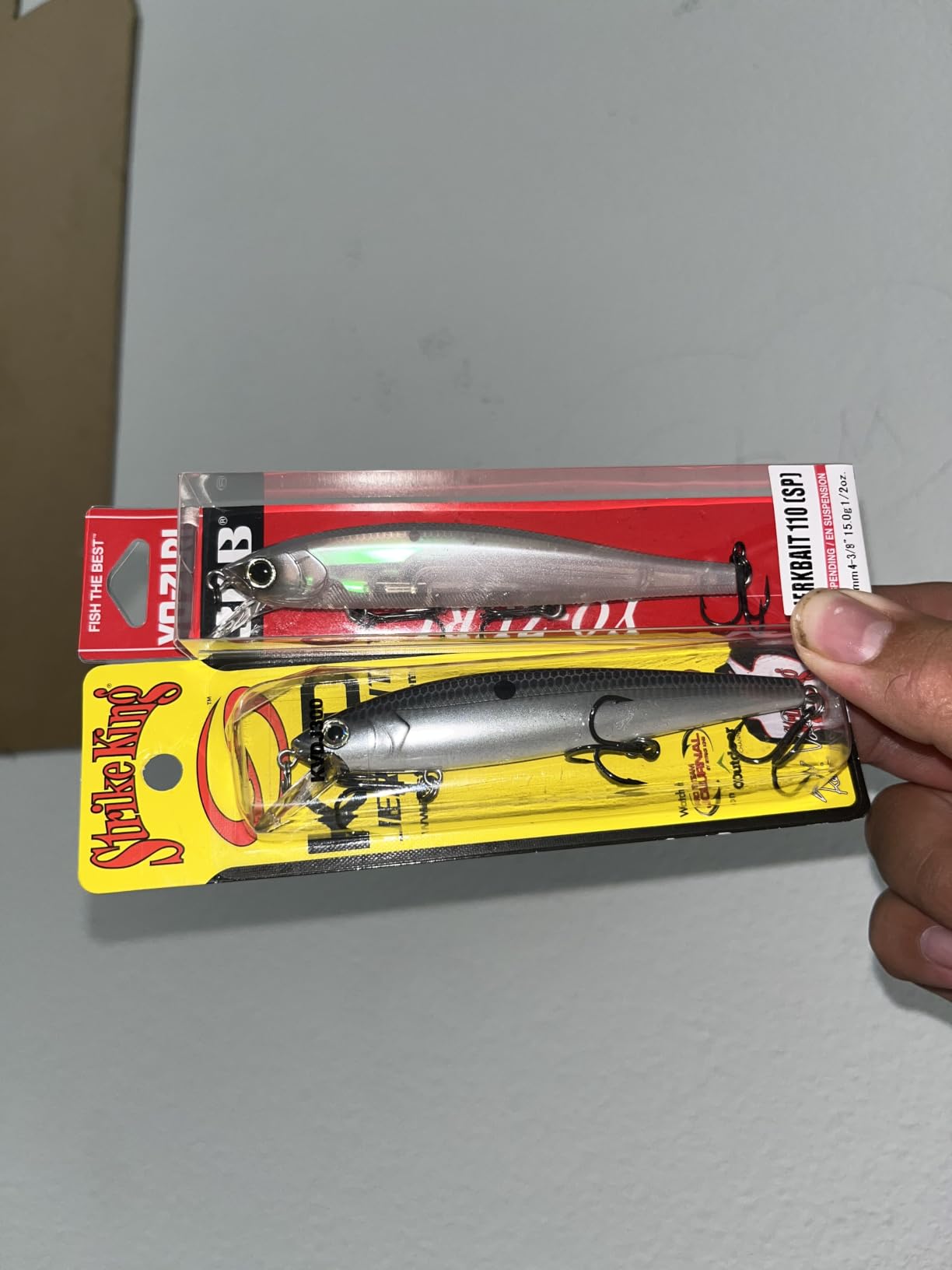 Yo-Zuri 3DB Jerkbait 110, Suspending, 4-3/8 Inch, 110mm, Natural Ayu customer photo 1
