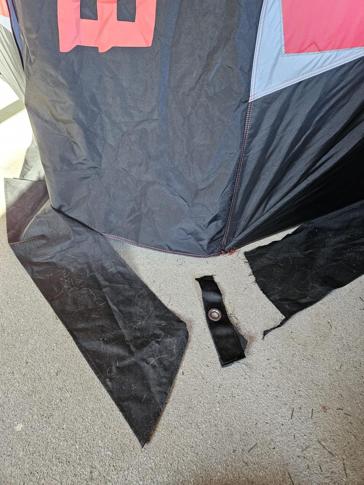 Eskimo Outbreak Portable Pop-Up Ice Fishing Shelter, Stormshield Insulated Fabric, No Trip Door, Durable Hub Design, Deluxe Tie Downs customer photo 2