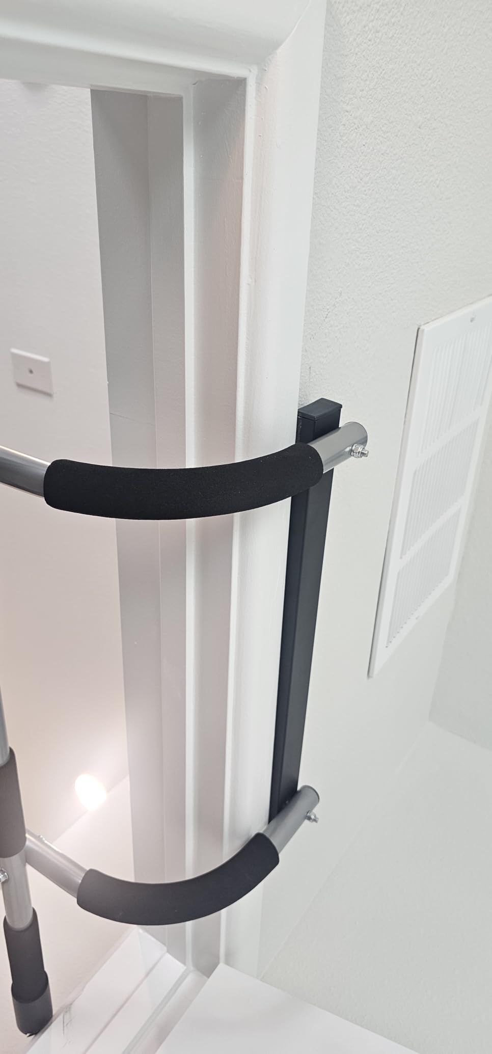 TOPOKO Pull Up Bar for Doorway, Heavy Duty Chin Up Station for Home Gym, Multi-Grip or Adjustable Door Frame Exercise Equipment for Upper Body Strength Training customer photo 2