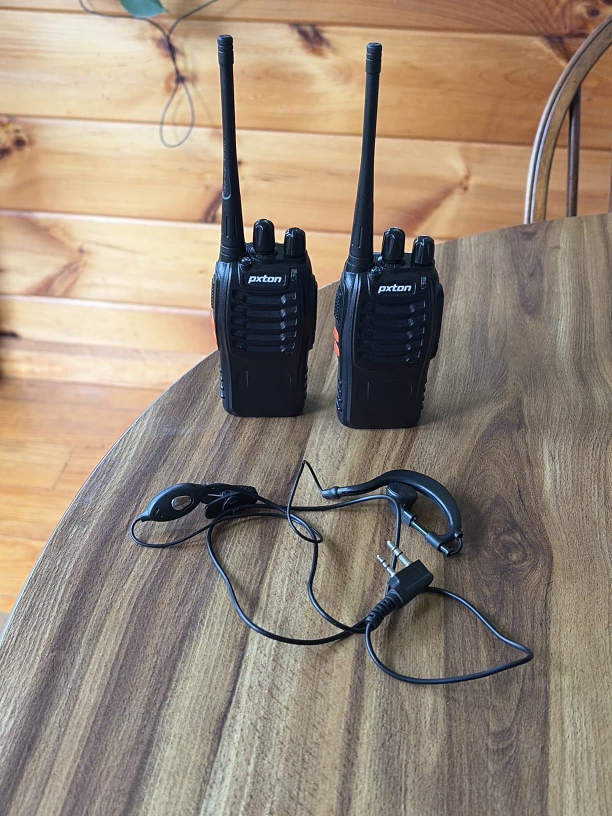 Walkie Talkies Rechargeable Long Range Two-Way Radios with Earpieces,2-Way Radios UHF Handheld Transceiver Walky Talky with Flashlight Li-ion Battery and Charger（2 Pack） customer photo 2