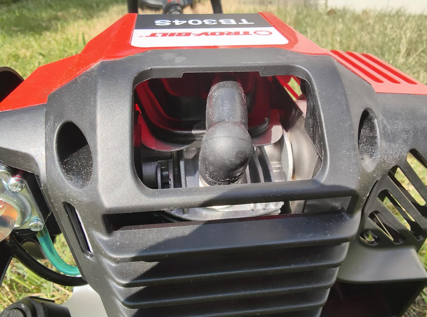 Troy-Bilt Gas String Trimmer, 4-Cycle 17cc, 17-inch, Attachment Capable (TB304S) customer photo 2