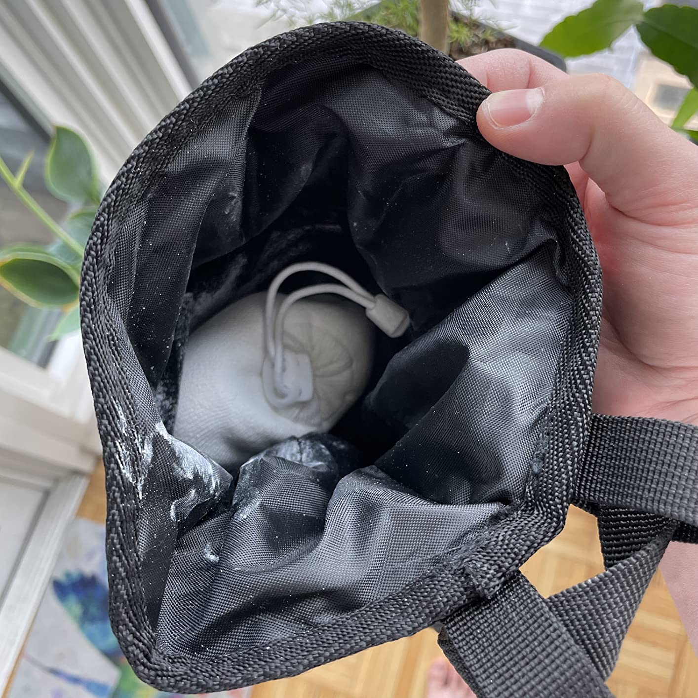 Rock Climbing Chalk Bag | Wide Opening & Fleece Lined | Removable Belt | Large Zippered Pocket | Brush Holder Loops customer photo 1