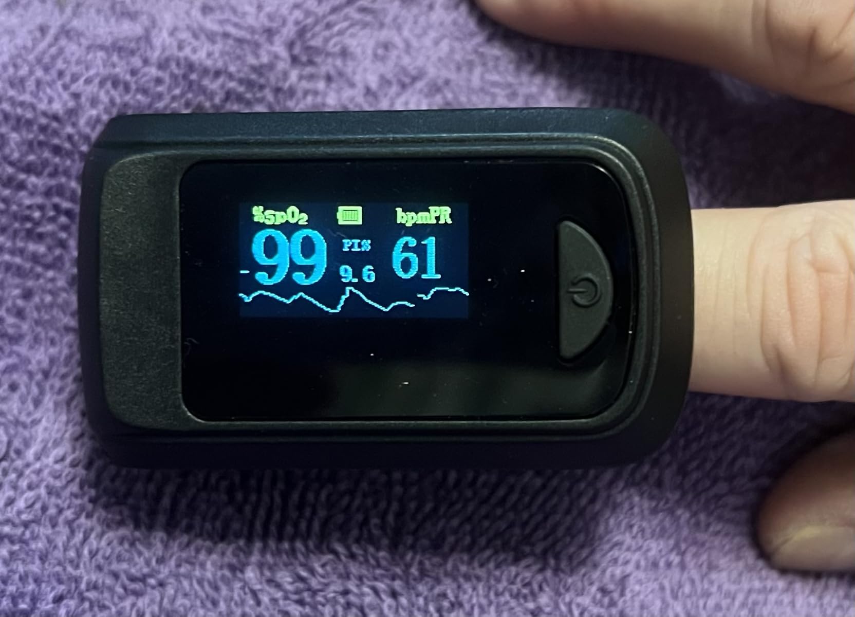Healthtree JKS50B Pulse Oximeter Fingertip - Blood Oxygen monitor Fingertip with Perfusion Index, Fast 5-8s Reading, Large OLED Display, SpO2 & Heart Rate monitor for Home, Sports, Travel customer photo 1