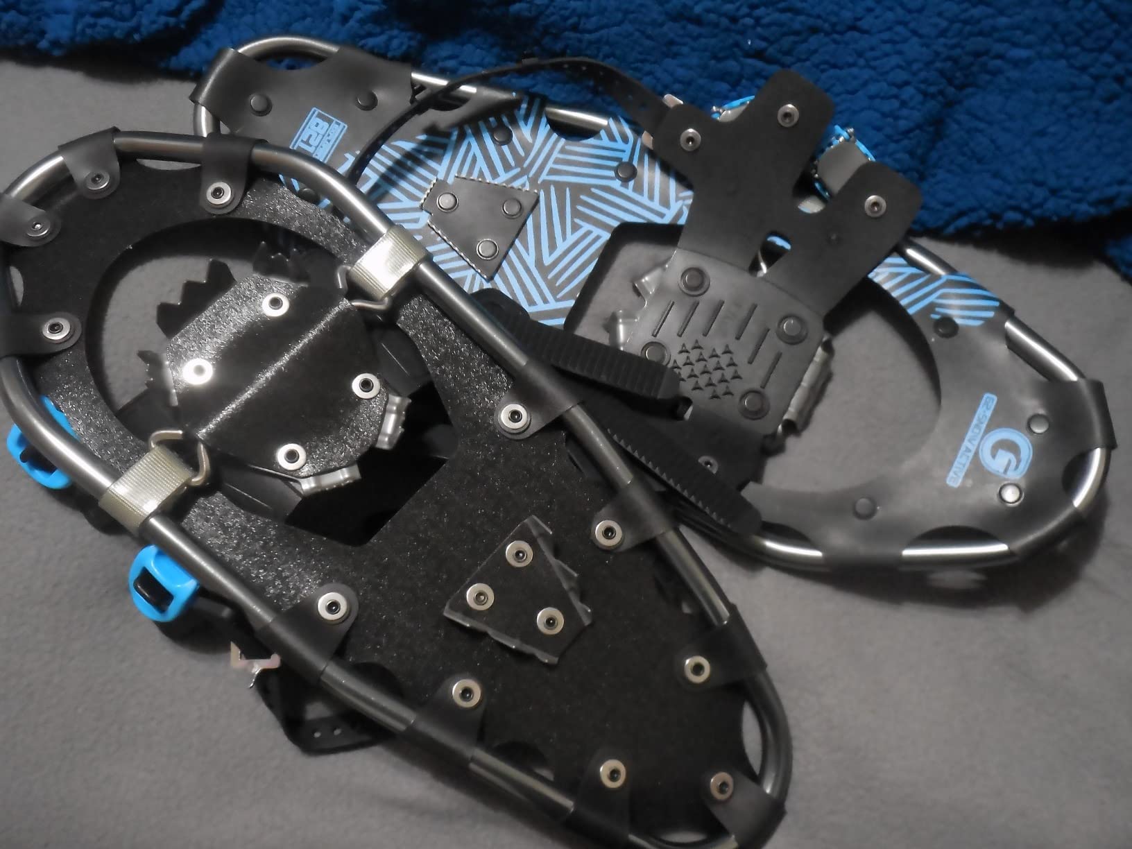 G2 21/25/30 Inches Light Weight Snowshoes for Women Men Youth, Set with Trekking Poles, Tote Bag, Gaiters,Special Fast Ratchet Binding, Orang/Blue/Red Available customer photo 1