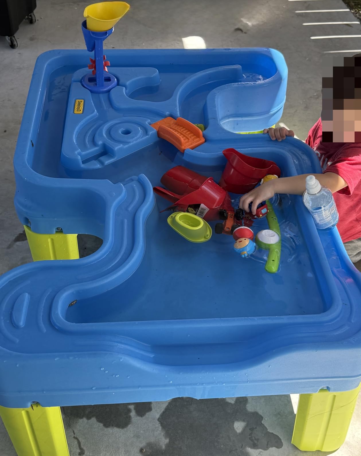 Simplay3 Big River and Roads Water Play Table, Outdoor Activity Table with Track Toys for Toddlers and Kids, 9 Accessories Included, Made in USA customer photo 1