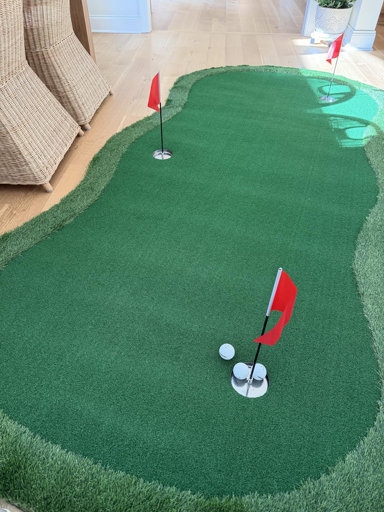 Chriiena Golf Putting Green, Large Practice Putting Mat for Indoor Outdoor with Movable Cup, Custom Slope Pad customer photo 2