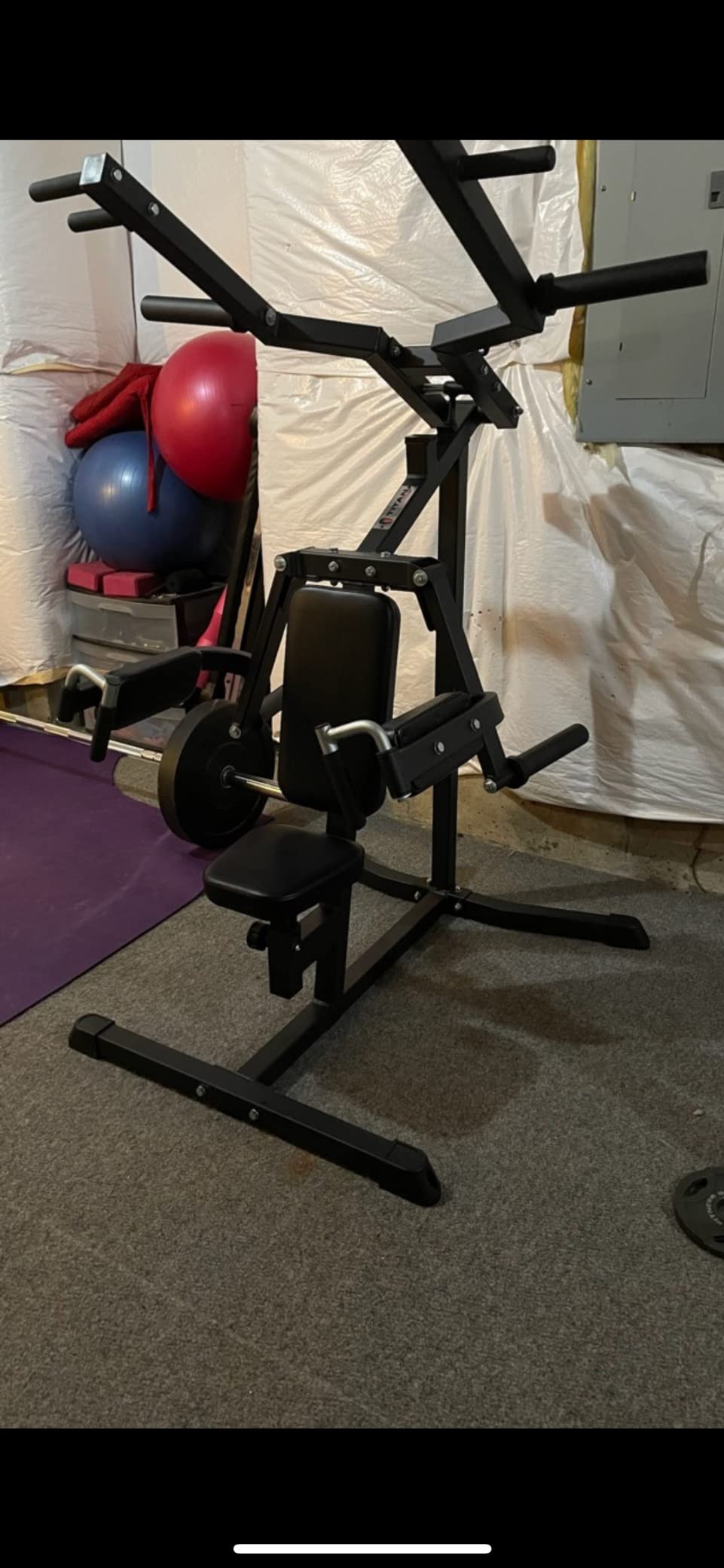 Titan Fitness Plate-Loaded Deltoid and Shoulder Press Machine, 700 LB Capacity, Upper Body Strength Training for Chest Back Shoulders Pecs Delts customer photo 1