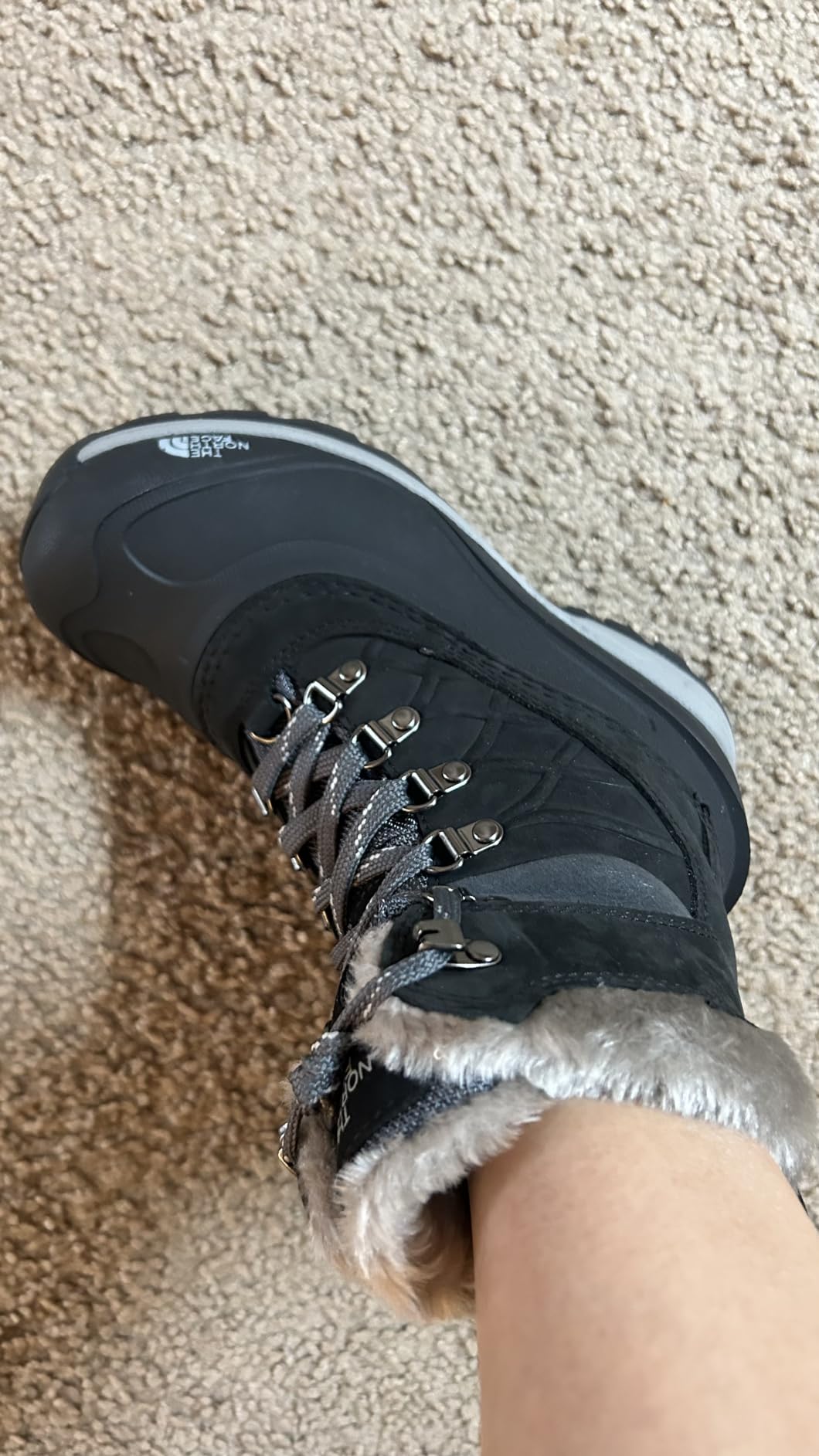 THE NORTH FACE Women's Chilkat V 400 Waterproof Snow Boot | 400g of Premium Insulation customer photo 2