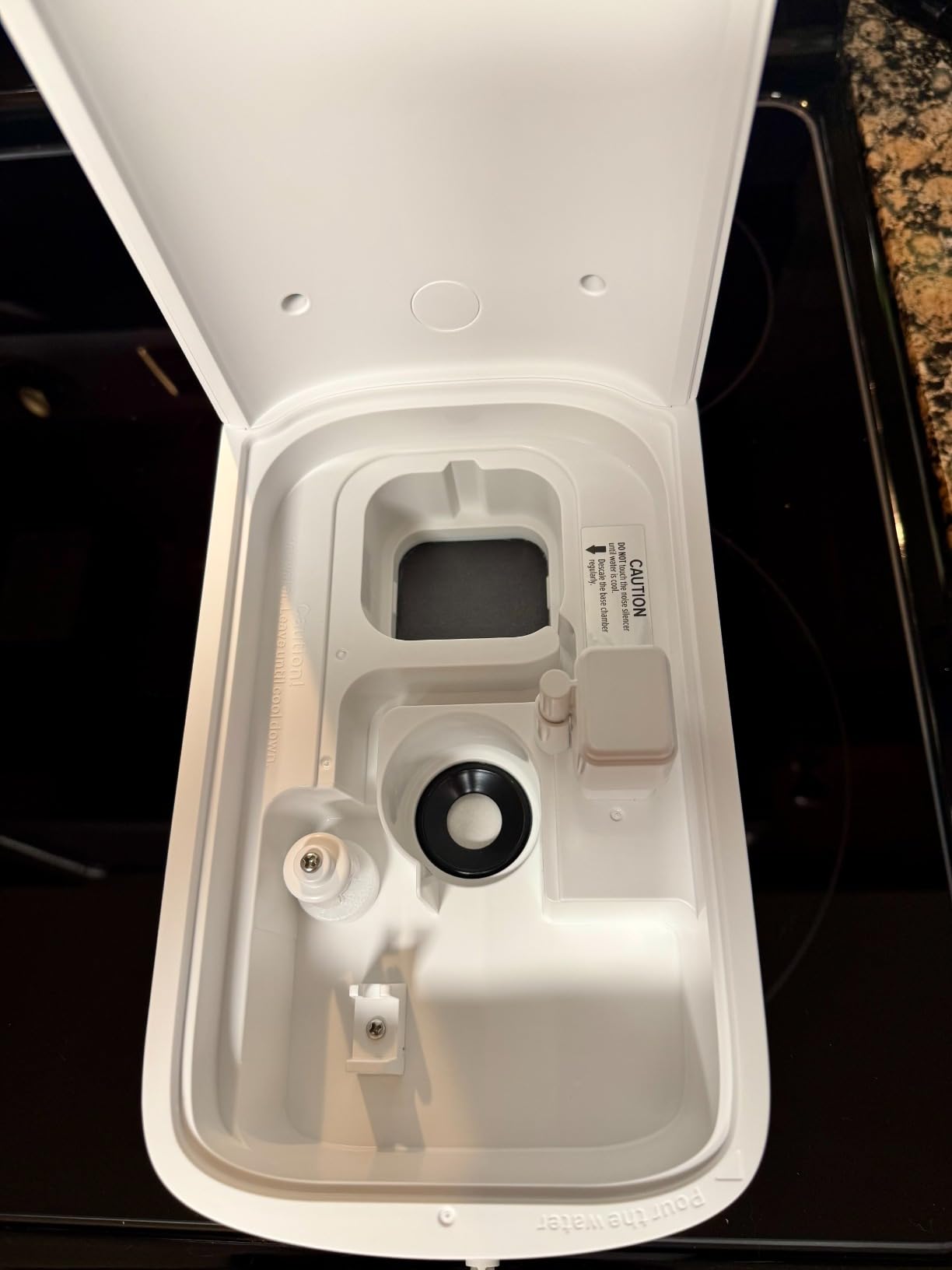 Levoit Humidifiers for Bedroom, Smart Warm and Cool Mist, Symptom Relief | OasisMist 4.5L Top-Fill Tank Runs 45H, Large Room, Auto Customized Humidity, 26dB Quiet, Essential Oil, Easy to Clean, White customer photo 2