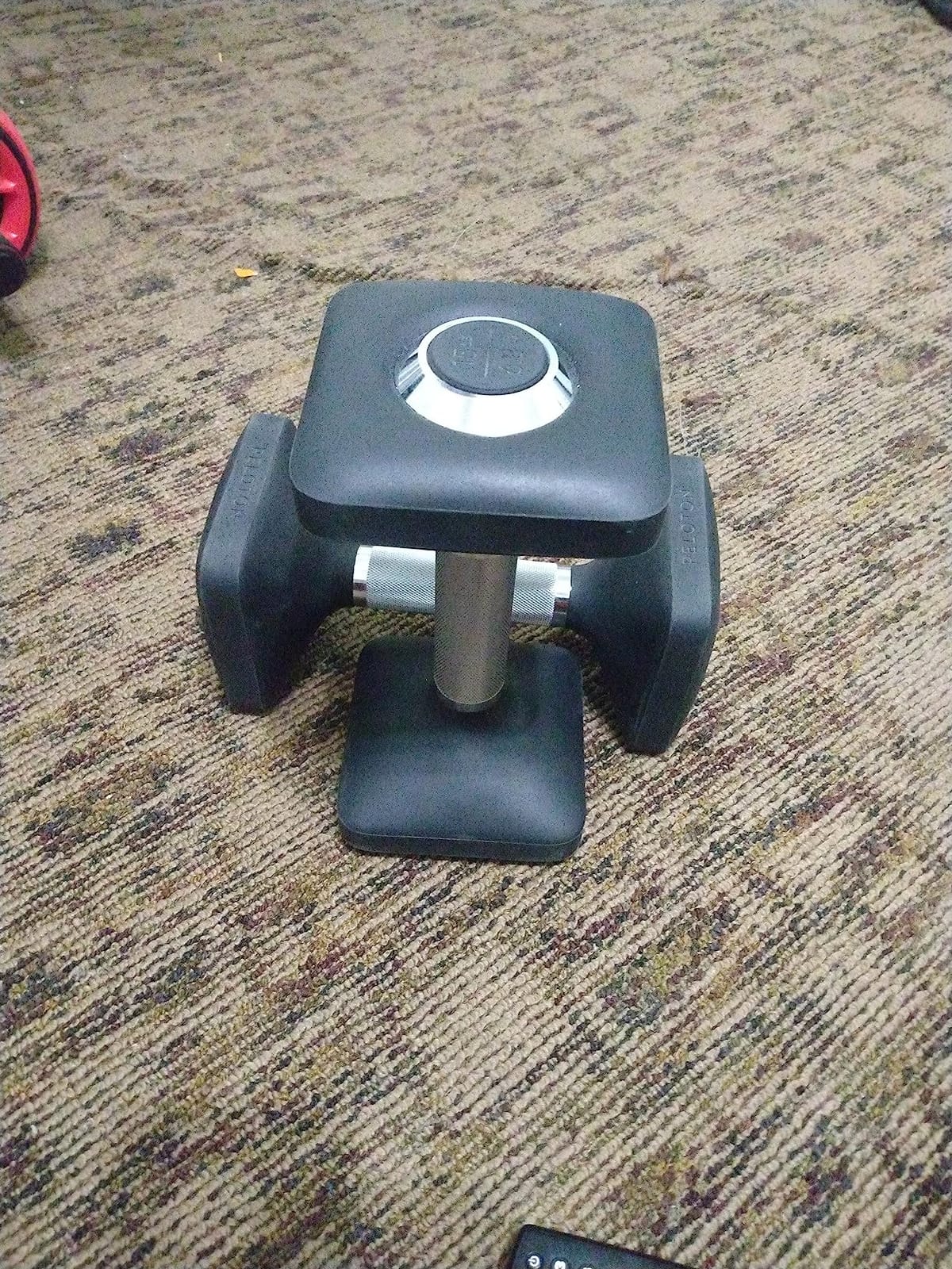 Peloton Dumbbells | Ergonomically Designed Pair of Cast Iron Weights with Urethane Coating and Non-Slip Grip, Available in Set of Two customer photo 2