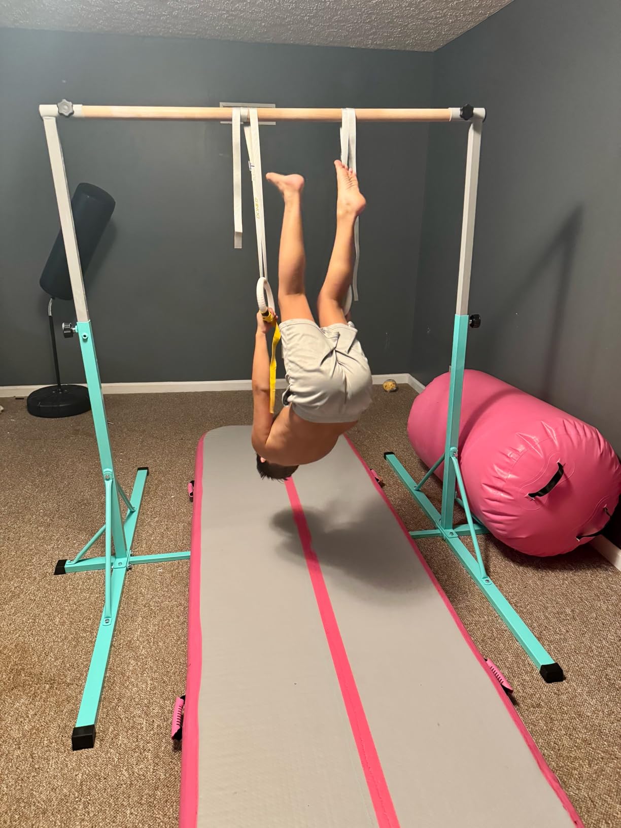 Gymnastics Bar, 5'10