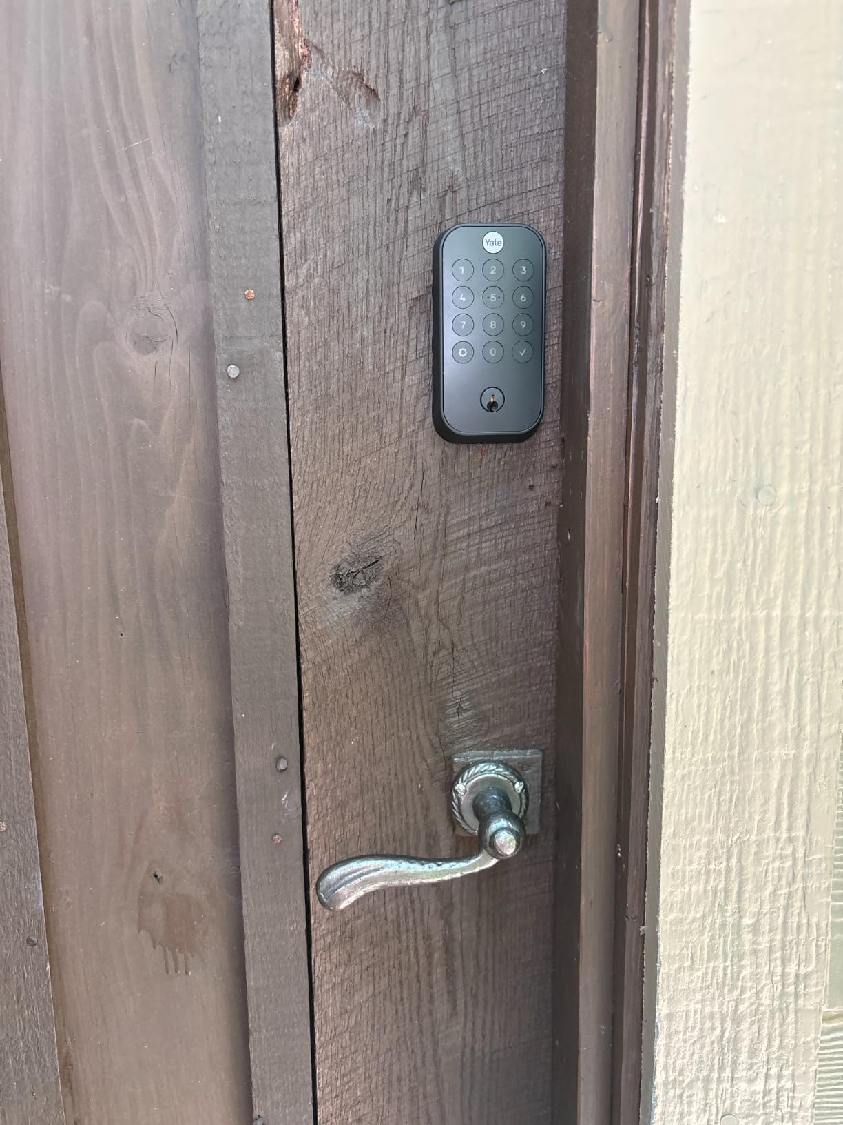 Yale Assure Lock 2 Smart Keypad Deadbolt with Wi-Fi, Satin Nickel, Auto-lock with DoorSense, Wi-Fi Included, Backup Key Included customer photo 1