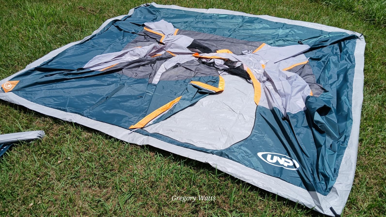 UNP Tents 6 Person Waterproof Windproof Easy Setup,Double Layer Family Camping Tent with 1 Mesh Door & 5 Large Mesh Windows -10'X9'X78in(H) customer photo 2