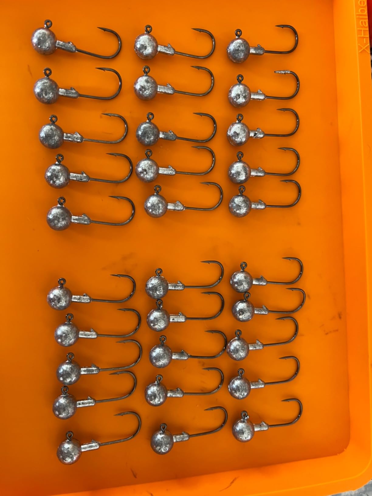 Goture Round Jig Heads Fishing Hooks with Tackle Box | Unpainted Swimbait Jig Head Hook,for Trout, Bass, Crappie Freshwater Saltwater Fishing customer photo 1