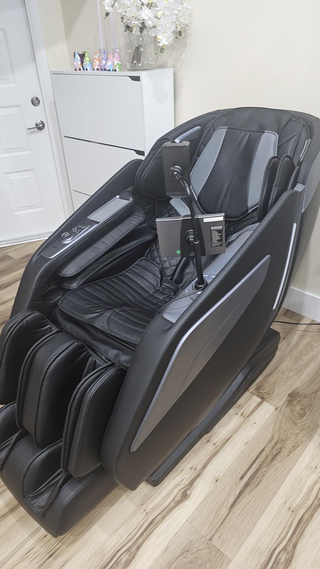 4D Massage Chair Full Body Zero Gravity Recliner,55“ SL-Track Massage Chair customer photo 1