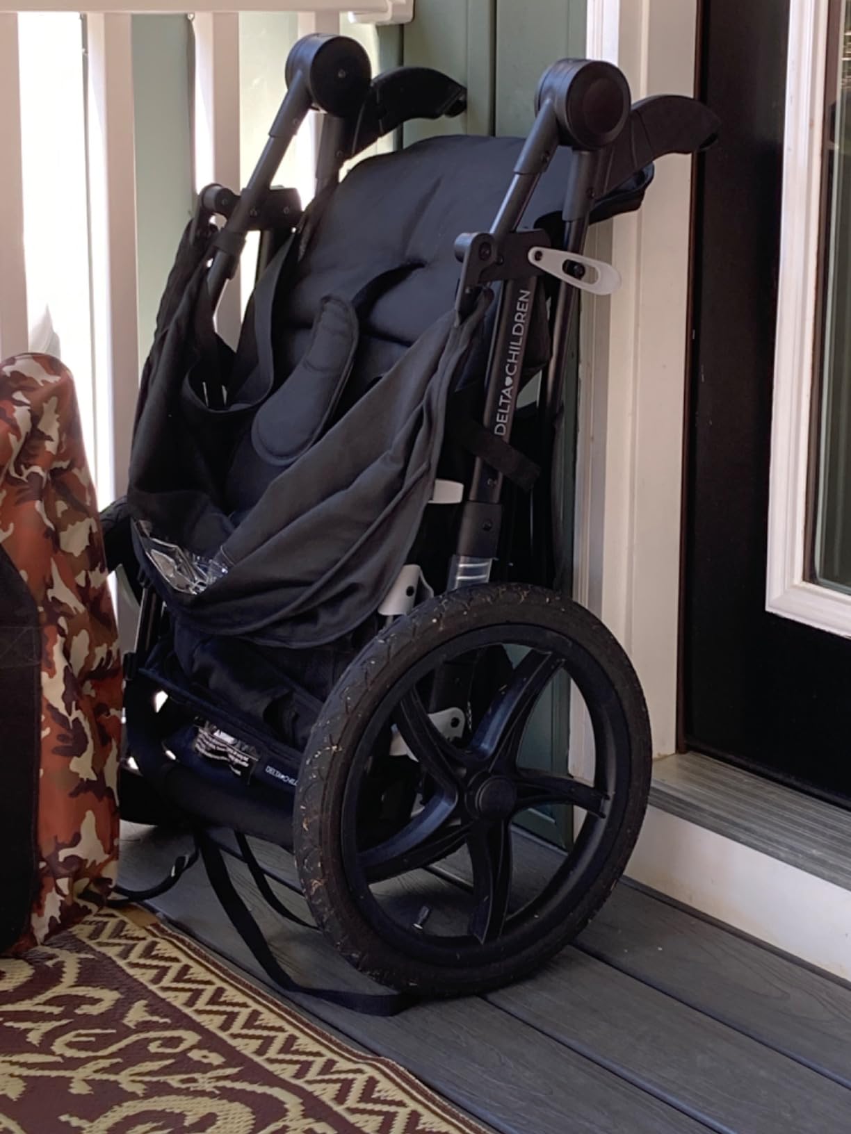 Delta Children Apollo Jogging Stroller - Black customer photo 2