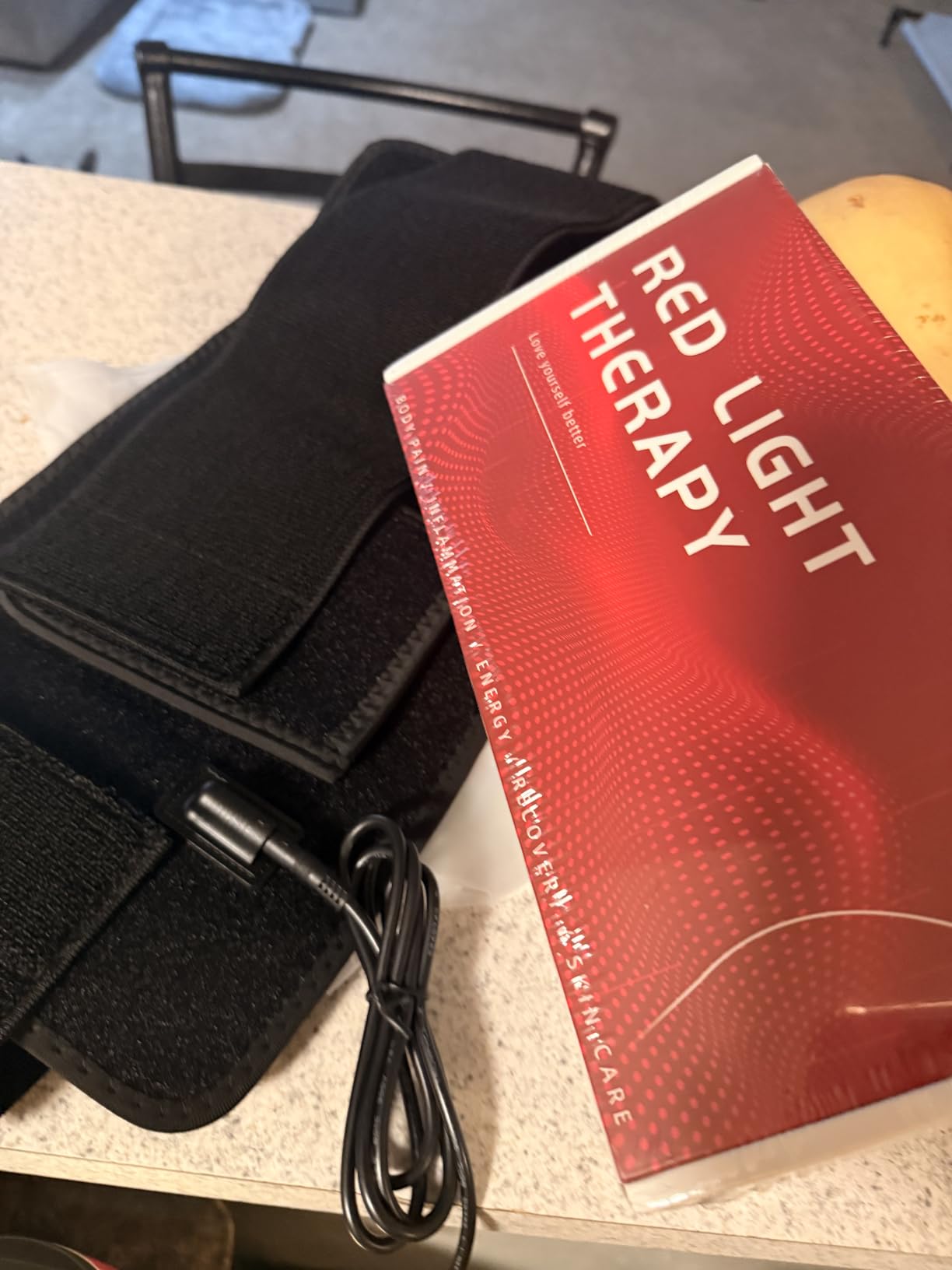 Red Light Heating Pad for Body Back Knee Shoulder Hands Feet 660nm 850nm Home Use 3 Chips in 1 Infrared Wrap Belt Gift for Women Men (Corded) customer photo 2