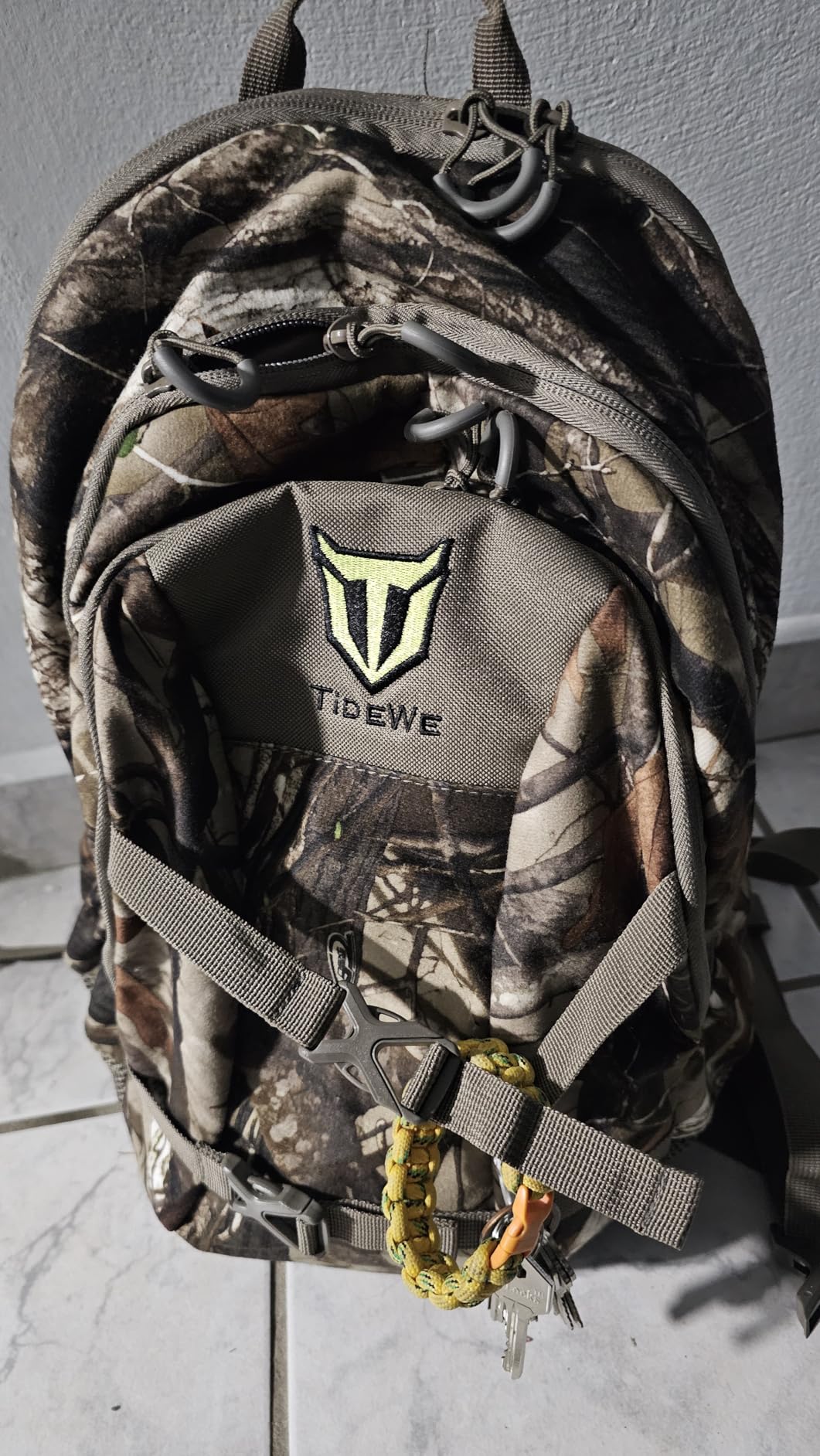 TIDEWE Hunting Backpack for Men, 25L Lightweight Day Pack for Deer Hunting | Rain Cover, 1.65lb Lightweight, 600D Fabric, Bow & Tree Stand Carry, Multi-Pocket Storage, Padded Back, Next Camo G2 customer photo 2
