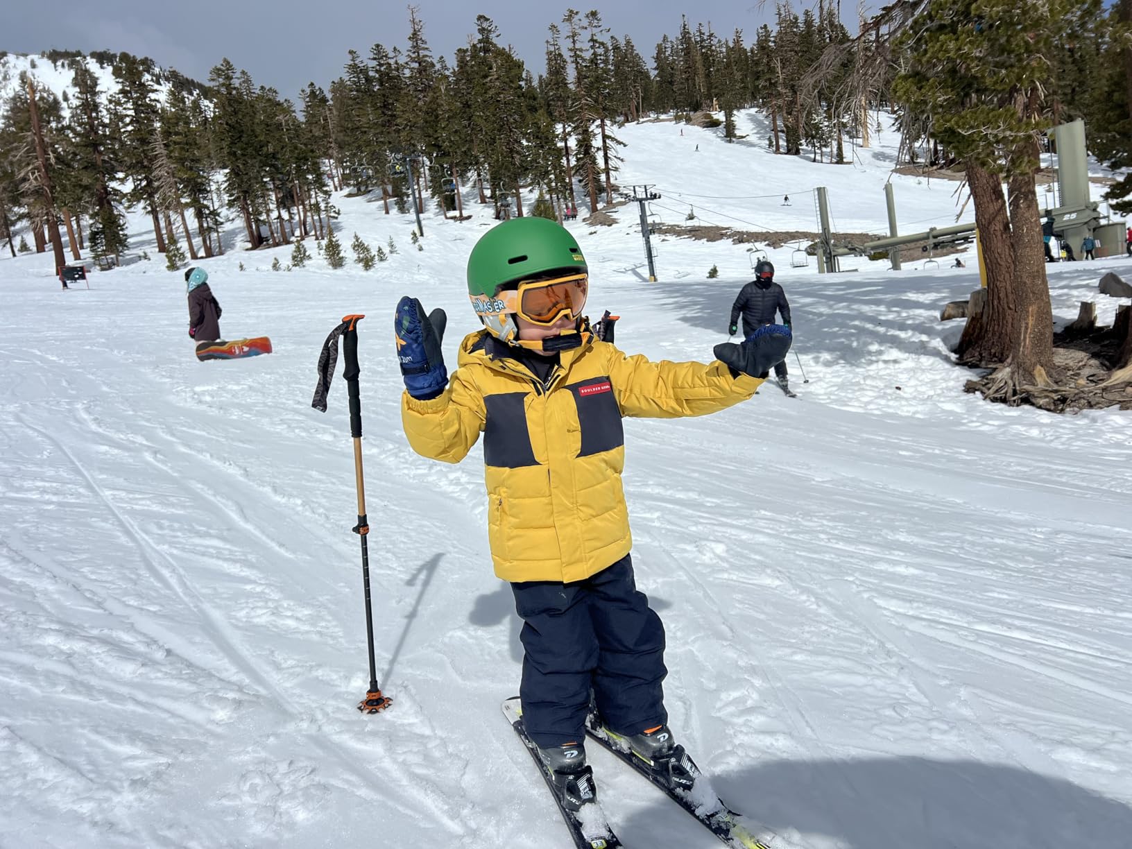 OutdoorMaster Kids Ski Helmet and Goggles Set Dial Fit Safety-Certified | Durable PC Shell, EPS Impact Foam, 12 Vents, Anti-Fog Lens, UV Protection, OTG, Soft Lining, Ideal for Winter Sports customer photo 1