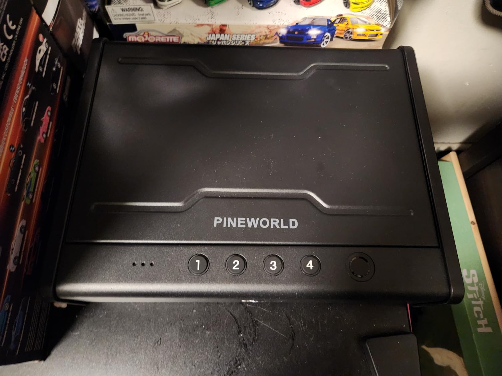 PINEWORLD Biometric Fingerprint Handgun Safe with Raised Backlit Keypad&Key customer photo 1