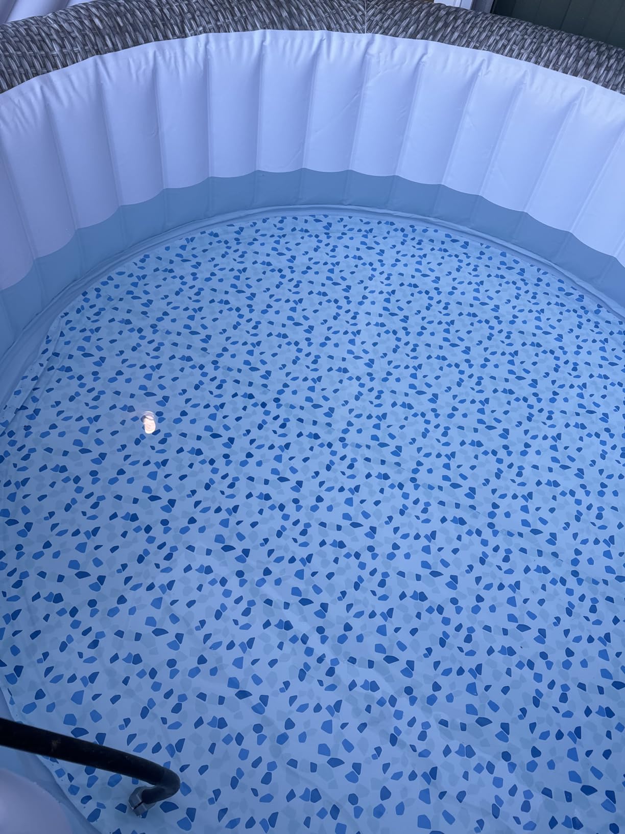 Coleman SaluSpa Sicily Energy-Efficient 5-7 Person Inflatable Hot Tub | Smart AirJet Portable Outdoor Spa with EnergySense Insulated Cover and 180 Massage Jets, 85
