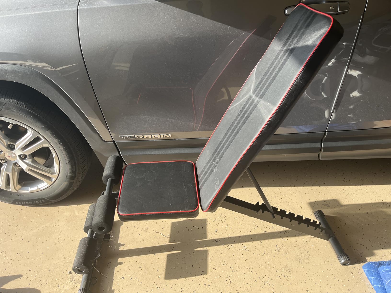 FitinOne Adjustable Folding Weight Bench for Home Gym customer photo 2