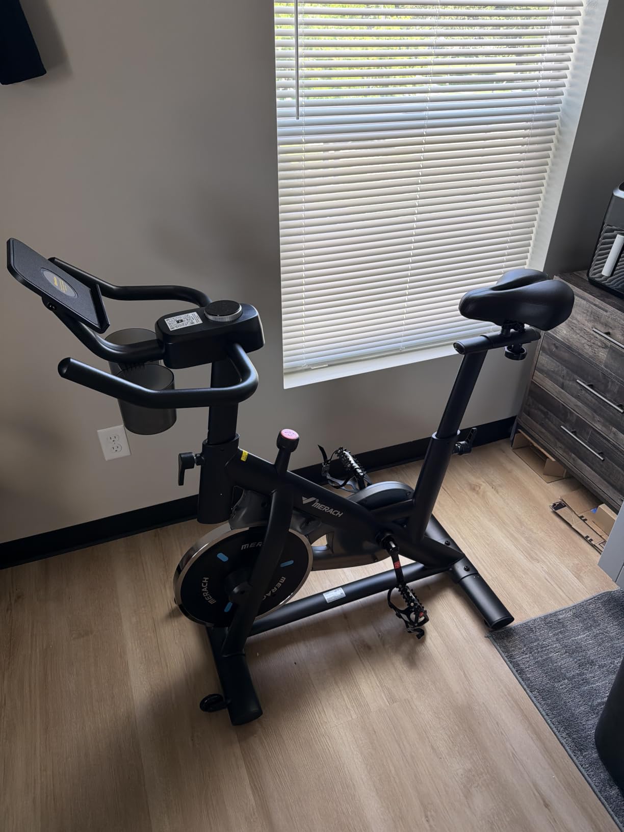MERACH Exercise Bike, Magnetic Friction Stationary Bike with Brake Pad and Exclusive App, Low Noise Indoor Cycling Bike with 300lbs Weight Capacity, Tablet Mount and Fitness Courses for Weight Loss customer photo 1