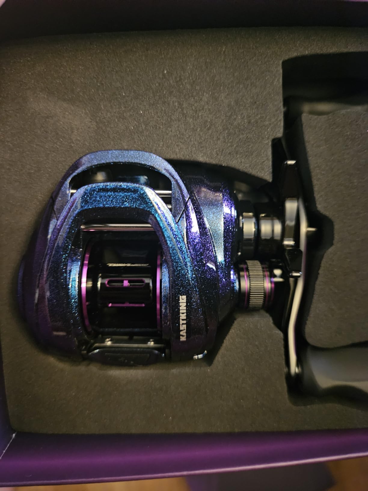 KastKing Royale Legend Pro Baitcasting Fishing Reels with 8.0:1 Gear Ratio | Max Drag: 16 lb, 11+1 BB, 5.5 oz, Carbon Fiber Frame, AutoMag Dual Braking System, Arch Resistance Control customer photo 2