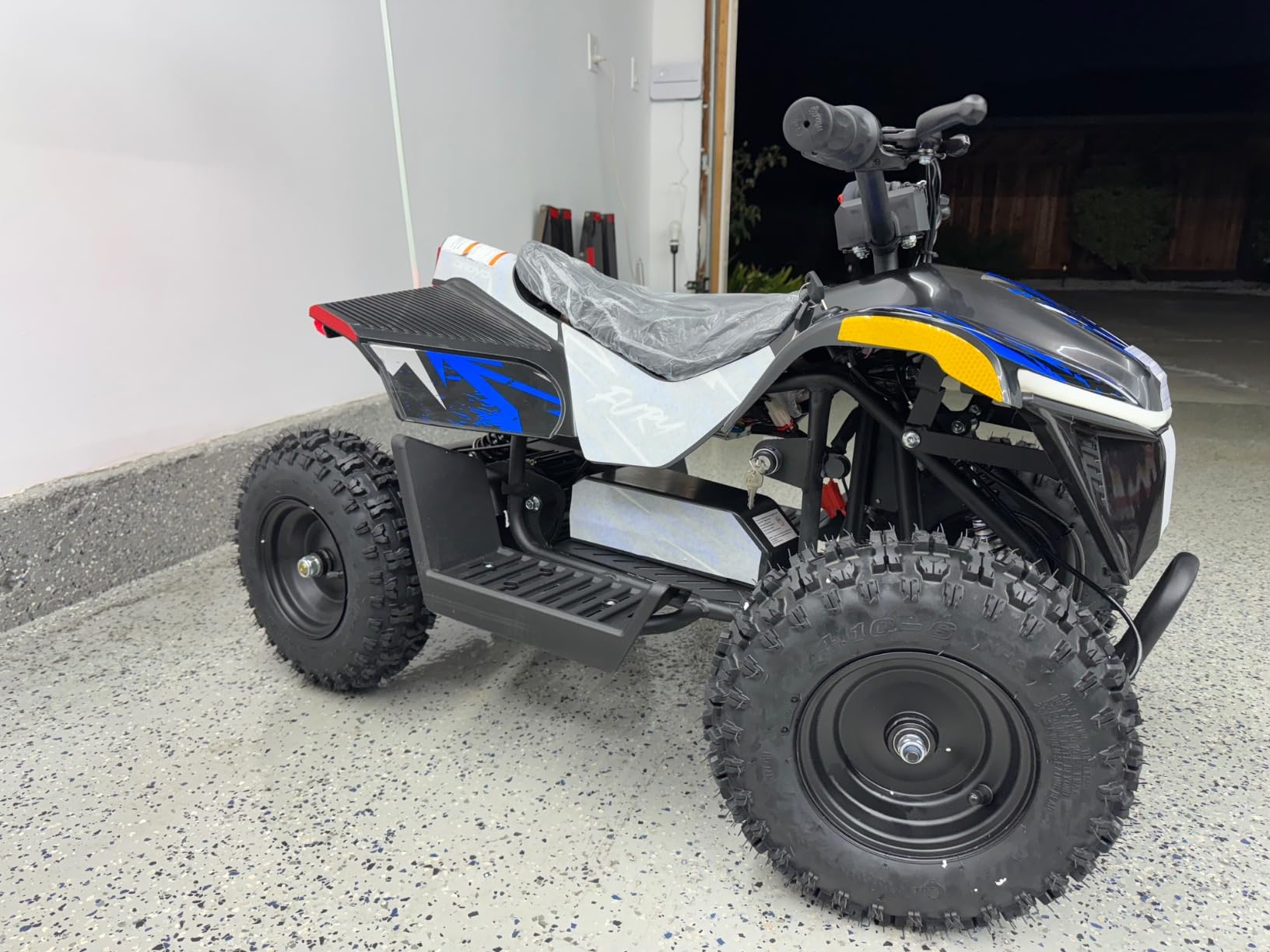 Droyd Electric ATV Fury, 36V Kids Quad Bike with 500W Brushless Powerful Motor, 8-10 Miles Long Range Electric 4 Wheeler with Throttle Controlled Dual Suspension for Boys Girls Ages 6+ (Red) customer photo 1