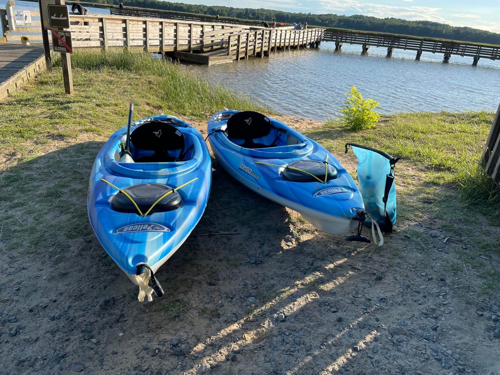 Pelican Argo 100X - Recreational Sit in Kayak - Lightweight Patented Ram-X Material - Ergoform Seating System - 10 ft customer photo 1