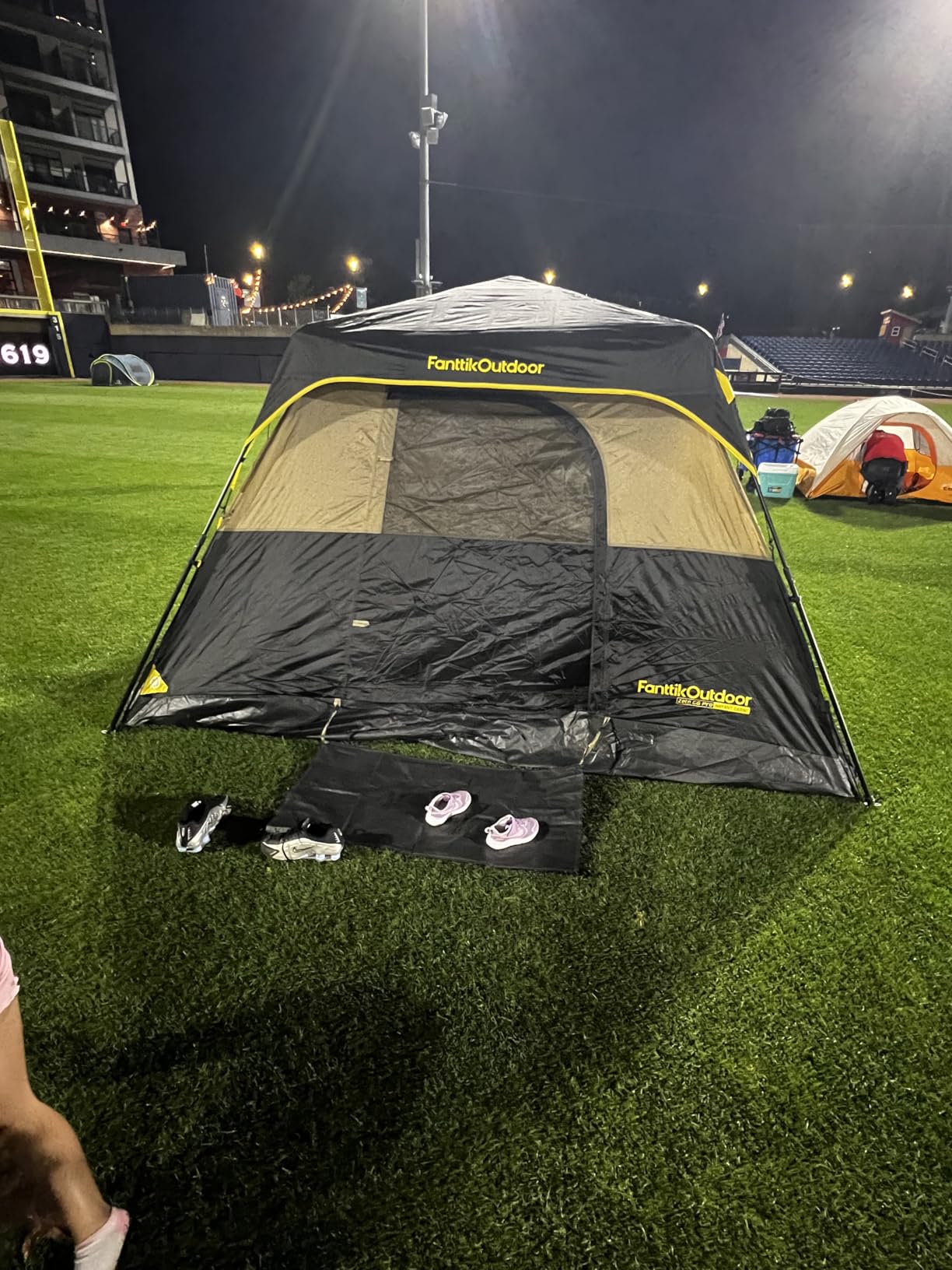 FanttikOutdoor 4 Person Instant Tent for Camping Setup in 60s | Camping Tent with Rainfly & Windproof, Portable Instant Cabin Tent with Carry Bag customer photo 1