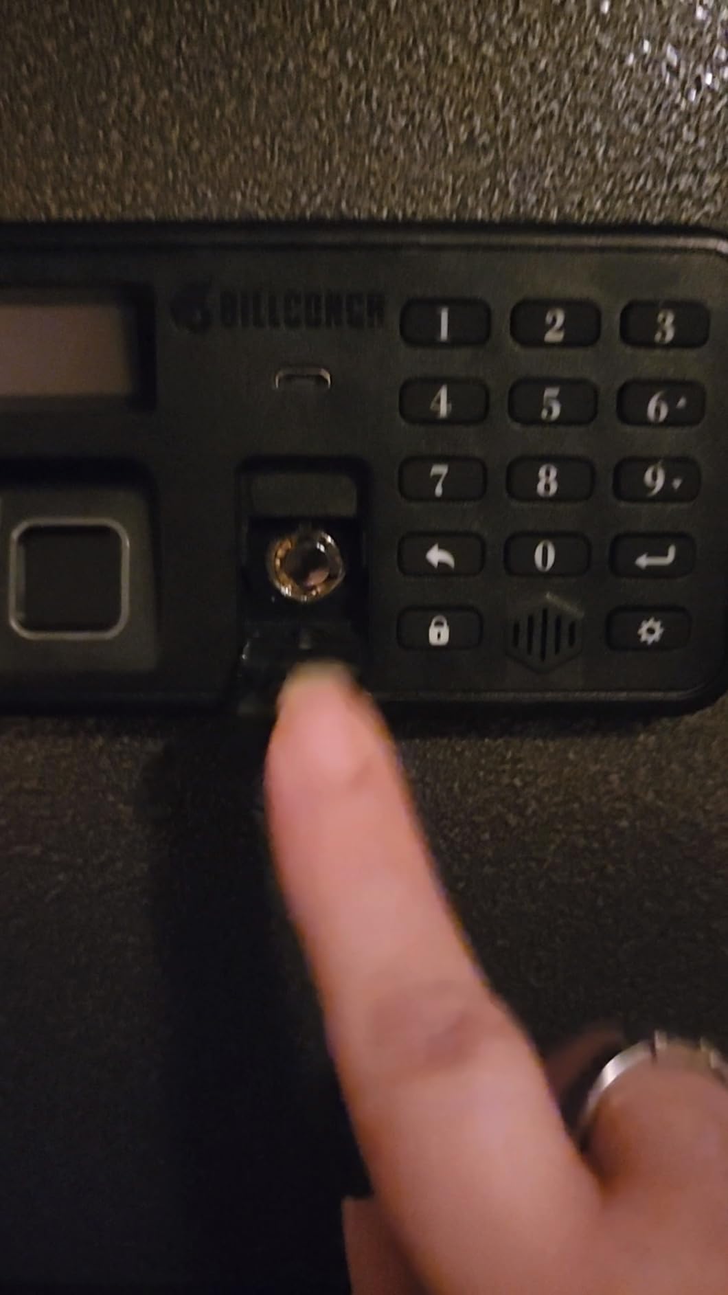 BILLCONCH Biometric Gun Safe for Multiple Handguns Quick Access Pistol Safe customer photo 2