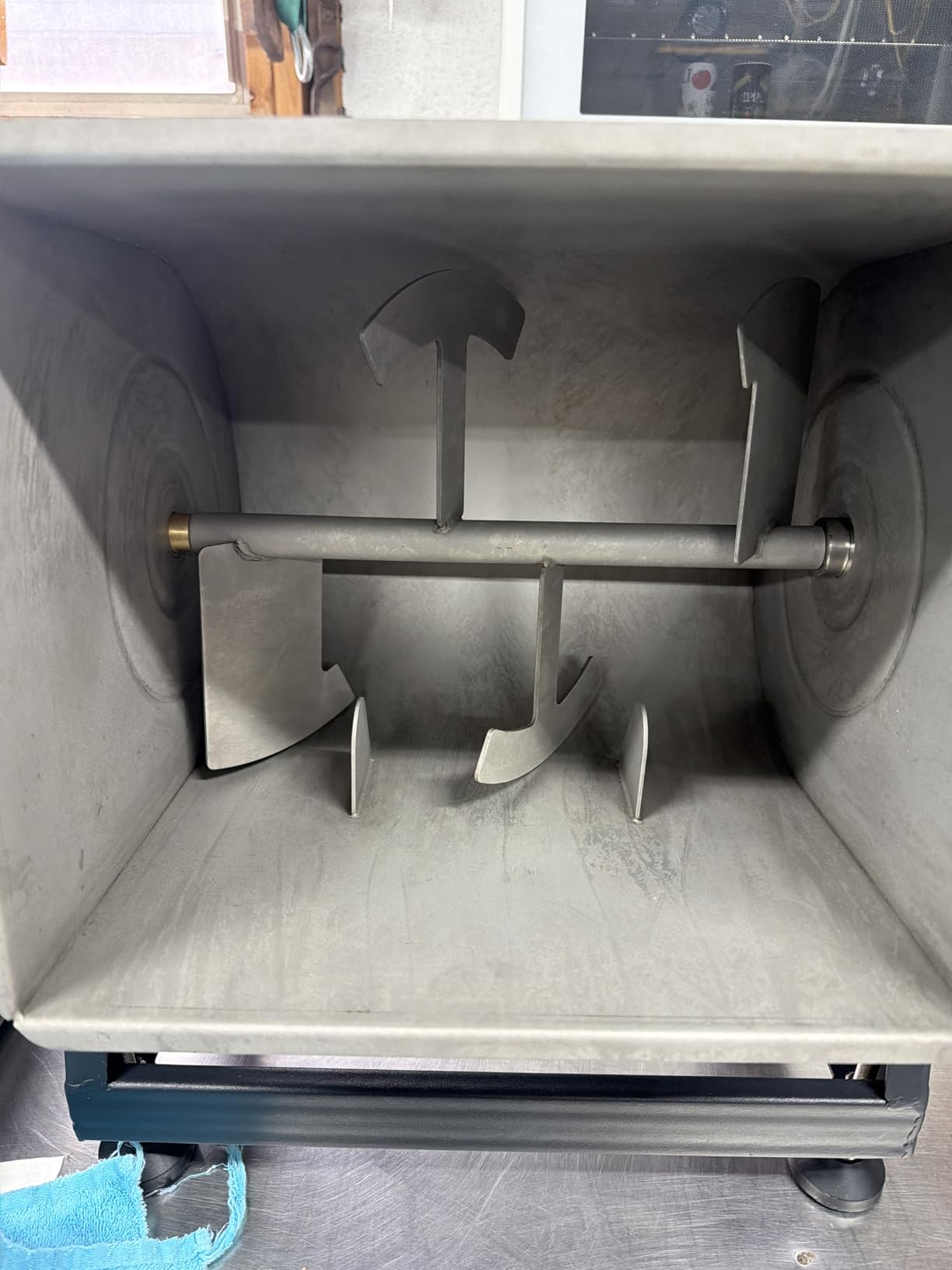 Manual Meat Mixer 50LBS Commercial Mixer for Sausage | 7 Gal Tilting Meat Mixer with Lid, Stainless Steel Heavy-Duty customer photo 2