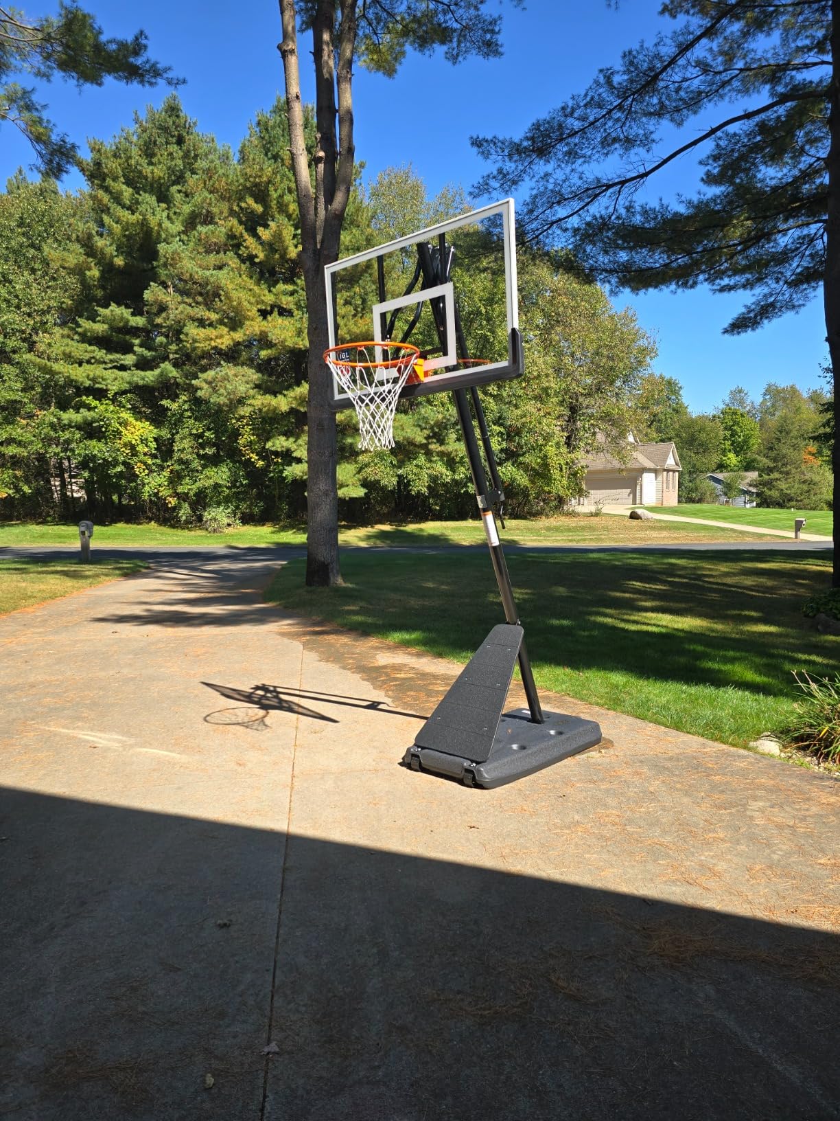 IGL Basketball Hoop Outdoor with 52 Inch Shatterproof Backboard, 10FT Height Portable Basketball Hoop Outdoor, Adjustable Basketball Goal System customer photo 2