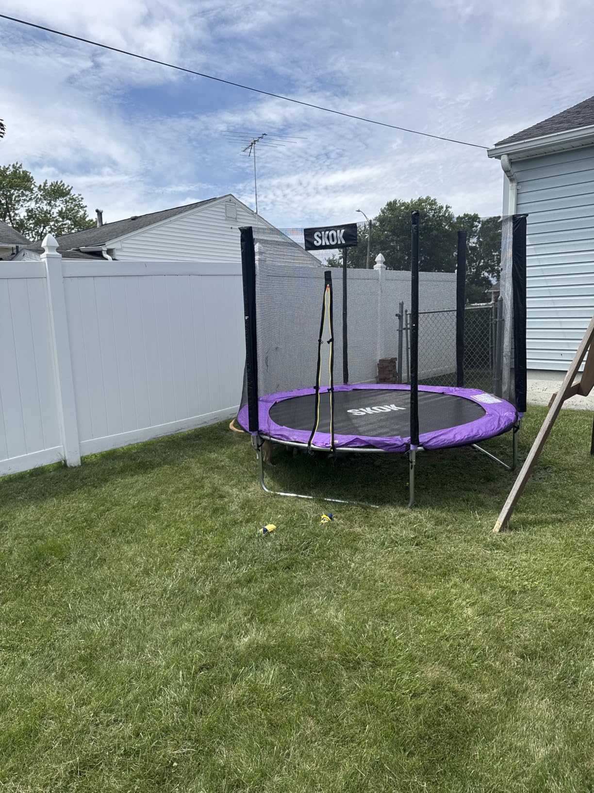 Trampoline for Kids,400LBS Outdoor Trampoline with Net-ASTM Approved Trampoline for Children and Adults customer photo 1