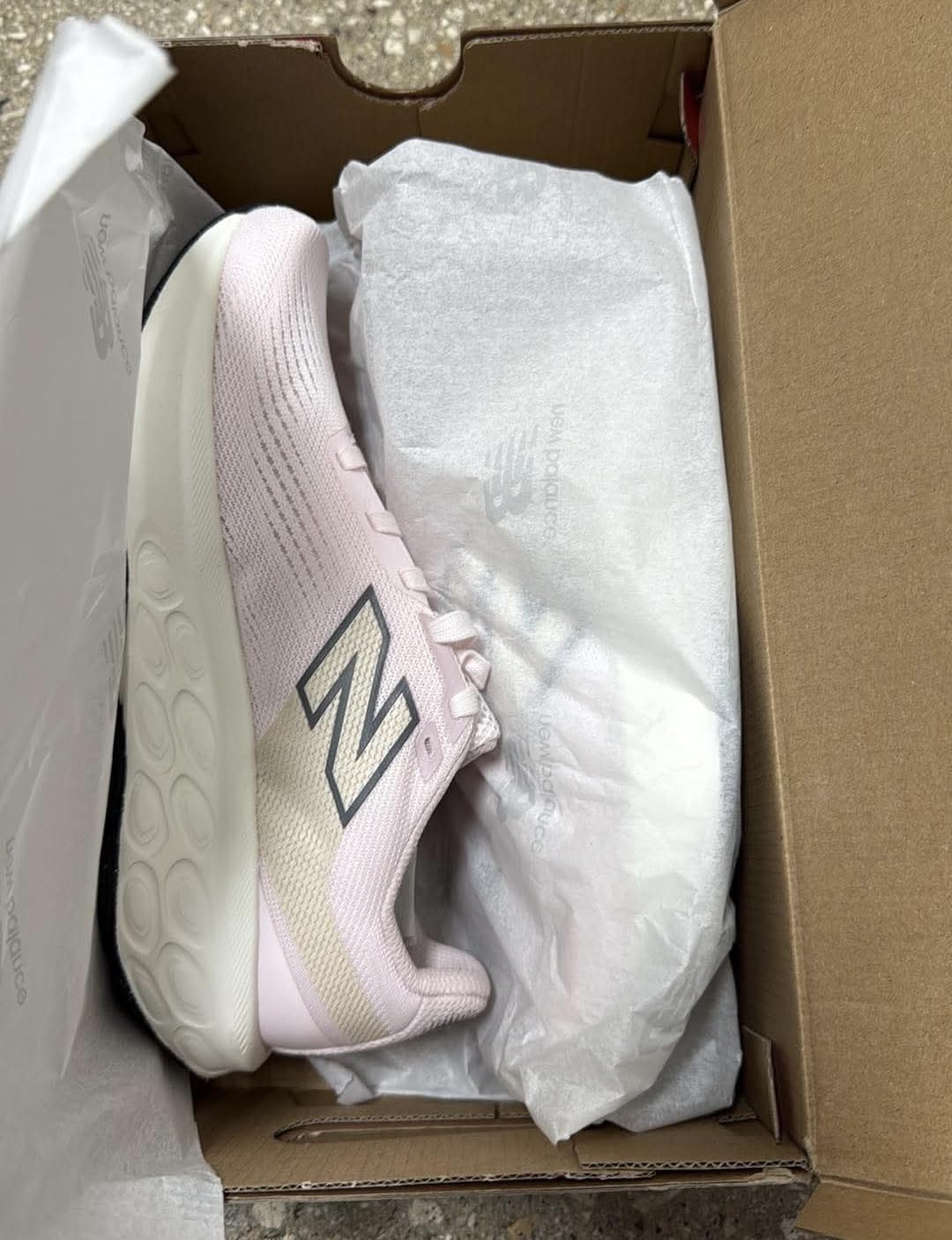 New Balance Women's Fresh Foam 520 V9 Running Shoes customer photo 1