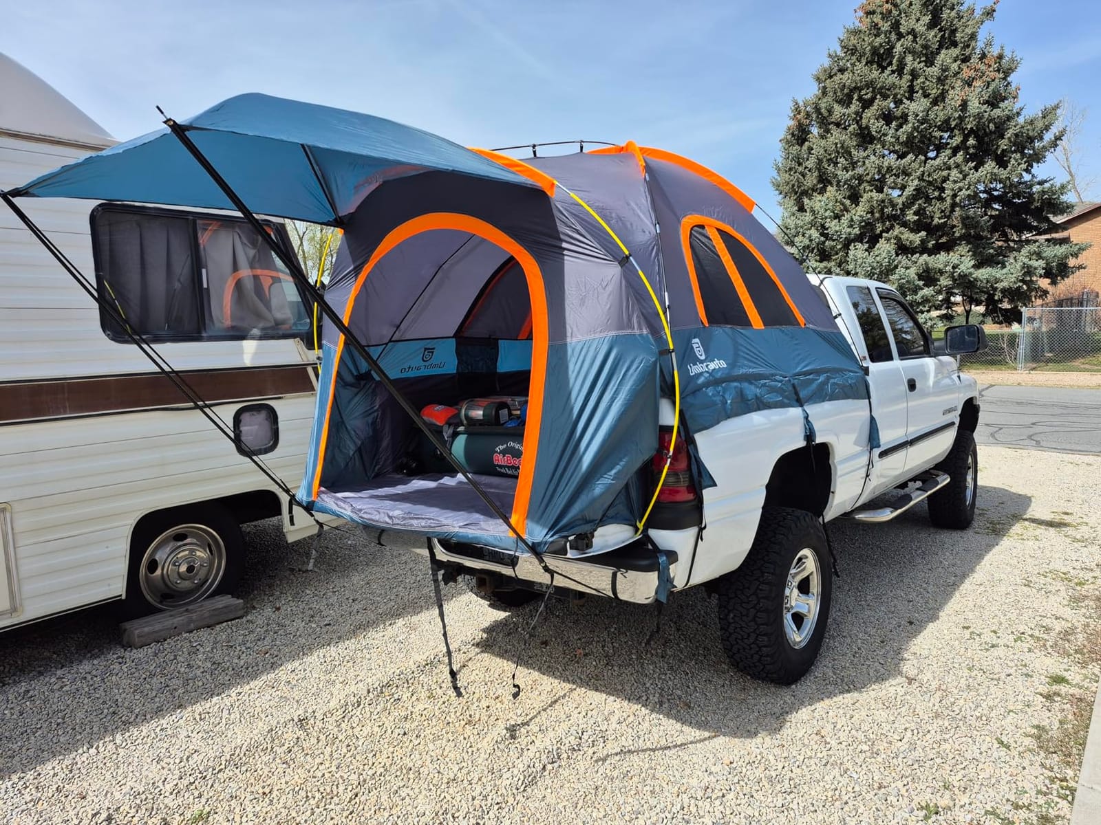 Umbrauto Truck Bed Tent with Awning: 6.4-6.7FT PU3000mm Waterproof Tailgate Pickup Truck Tents, Easy Set-up for 2 Person, Fits Full Size Short Bed, Chevy, Dodge, Ford, GMC, Green customer photo 2